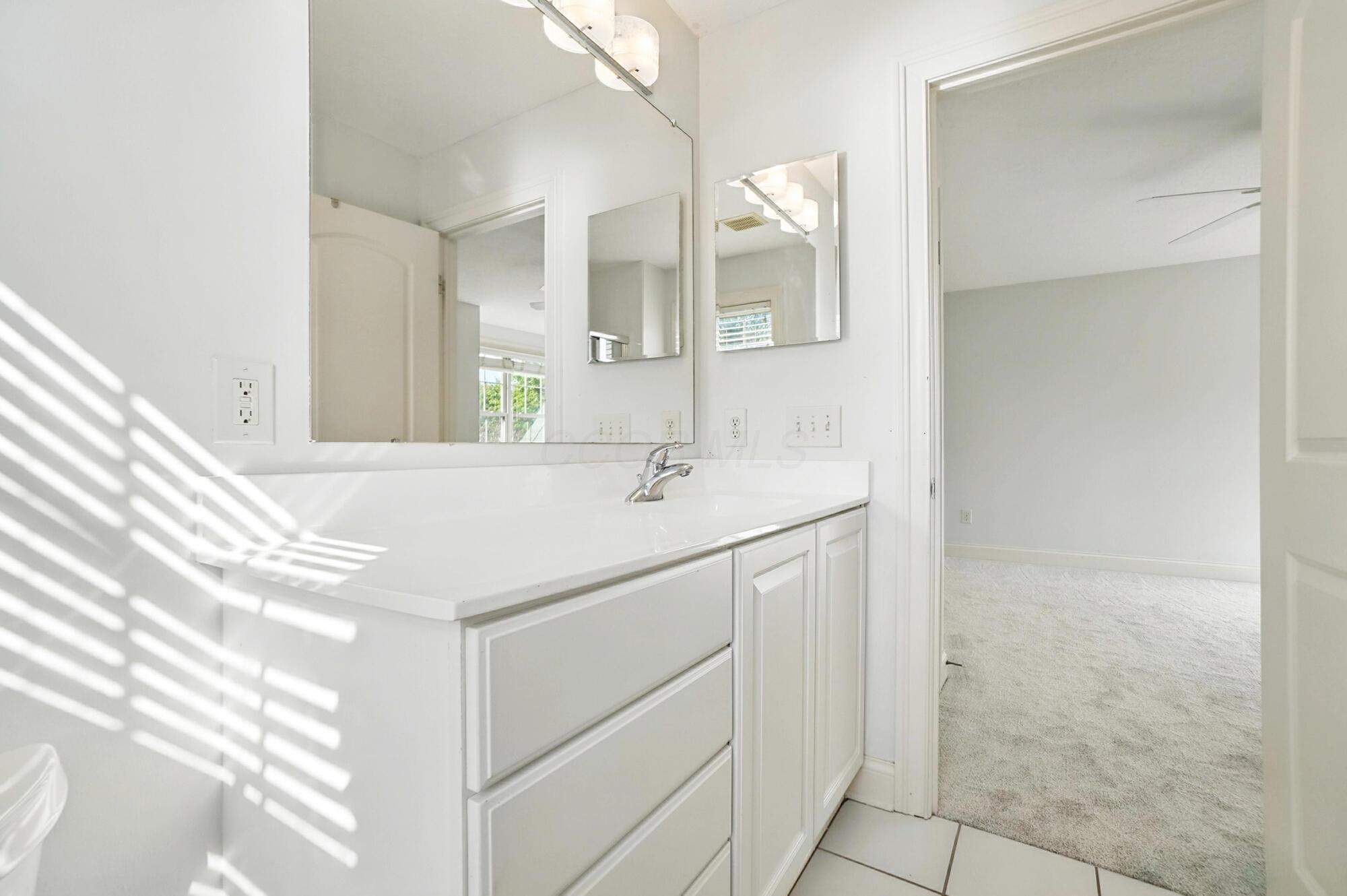8140 Grafton End
