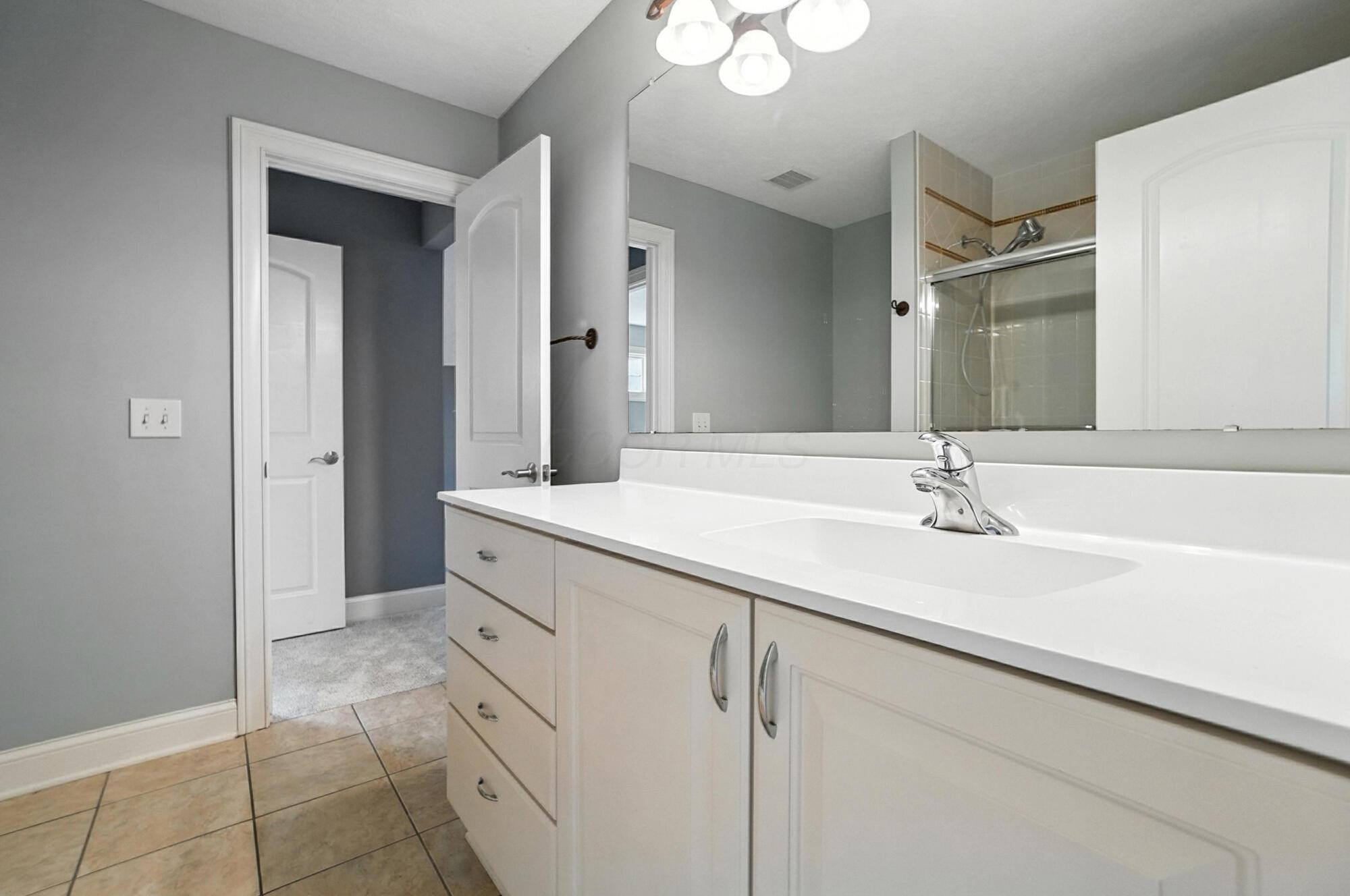 8140 Grafton End