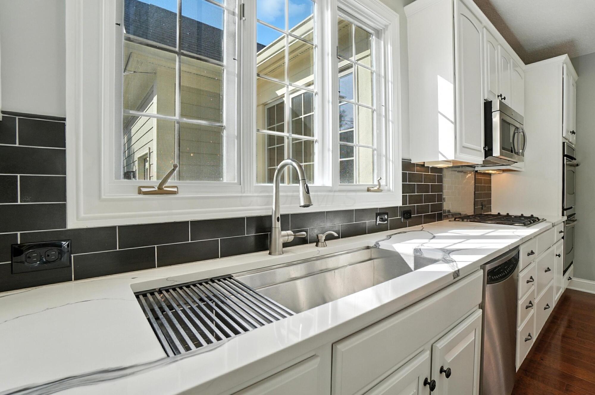 8140 Grafton End