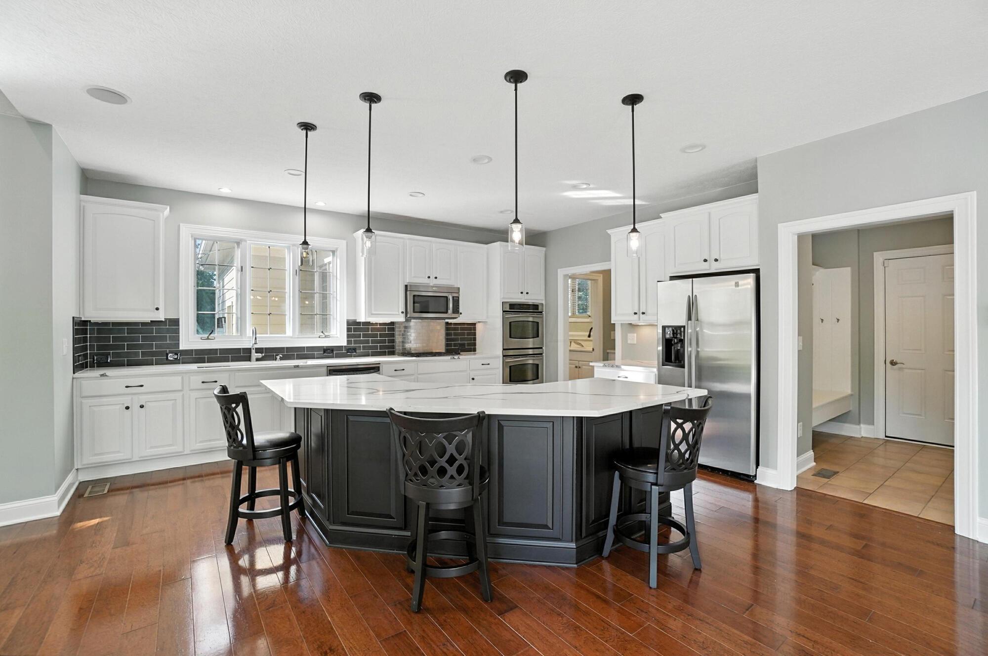 8140 Grafton End
