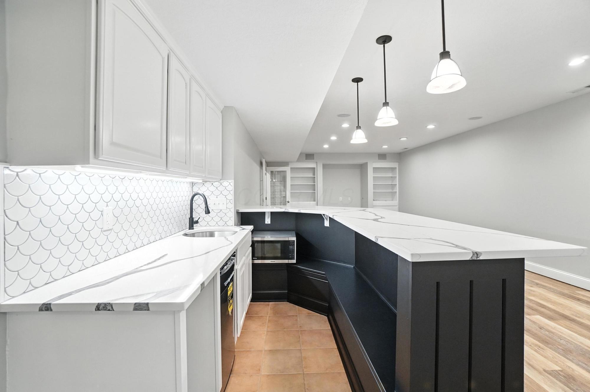 8140 Grafton End