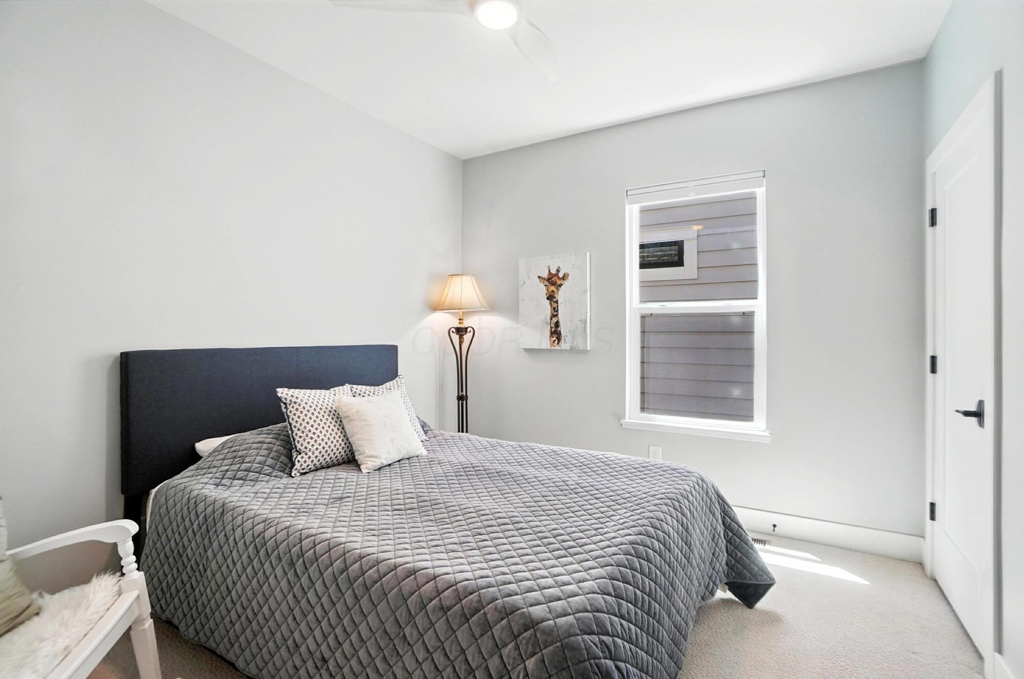 1068 Edgehill Road