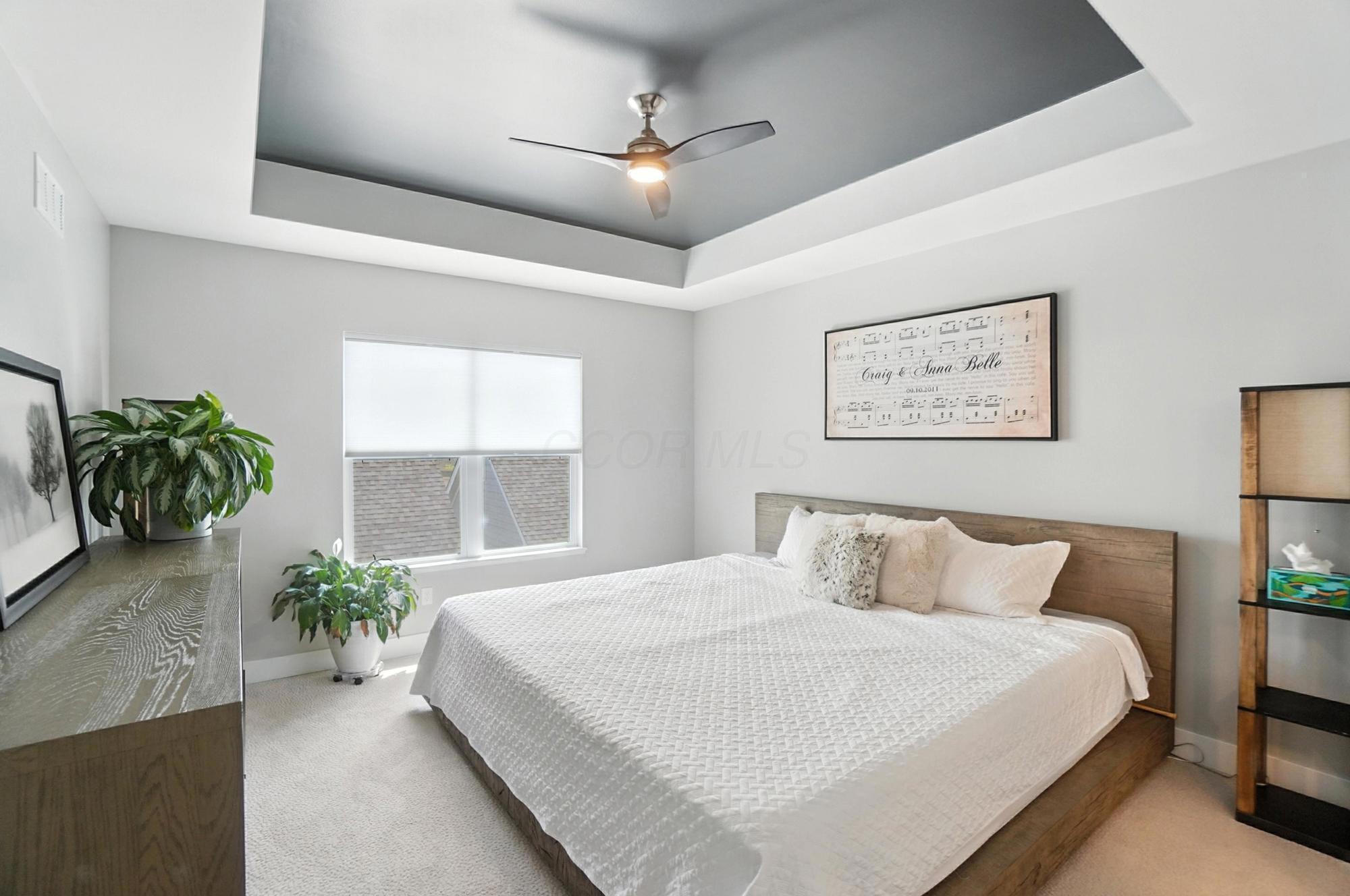 1068 Edgehill Road