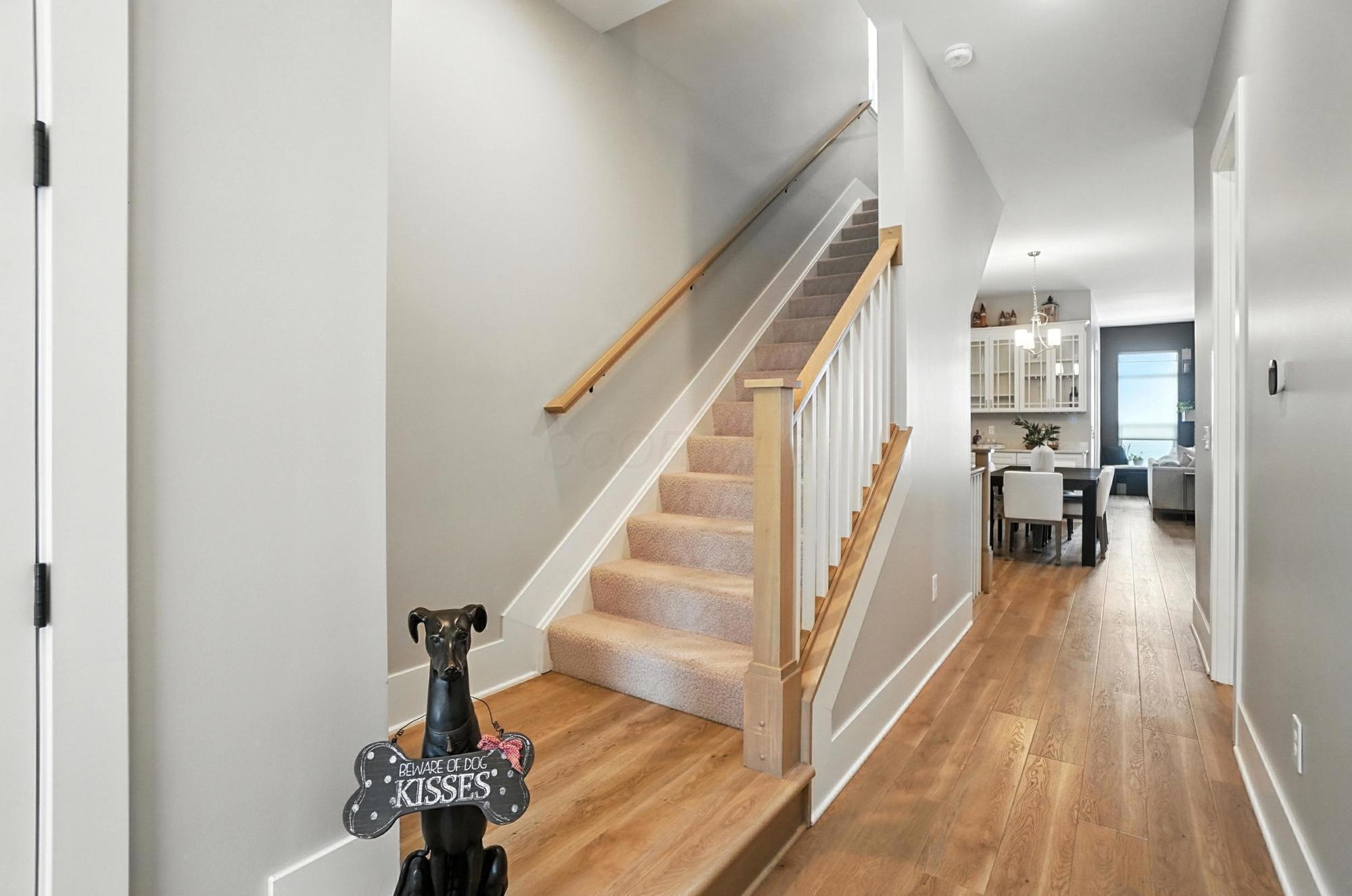 1068 Edgehill Road