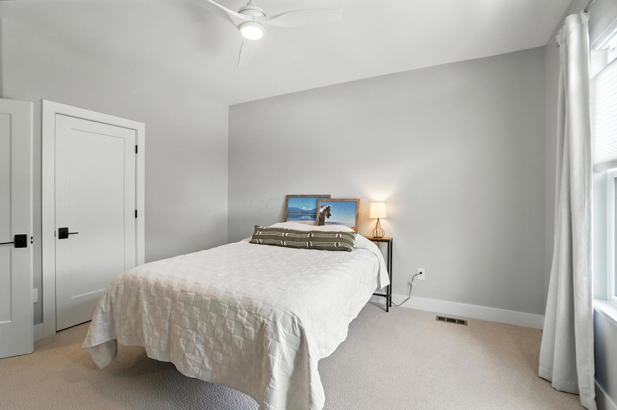 1068 Edgehill Road