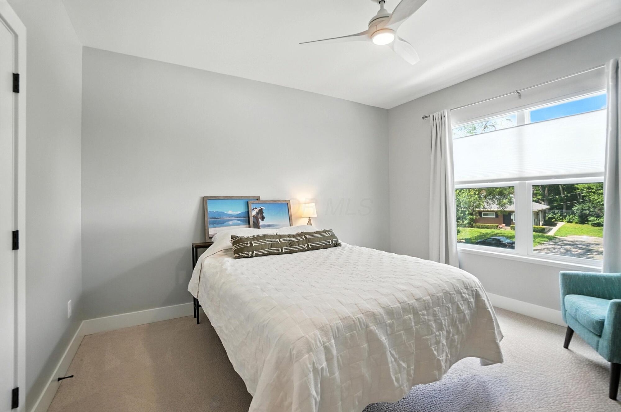 1068 Edgehill Road