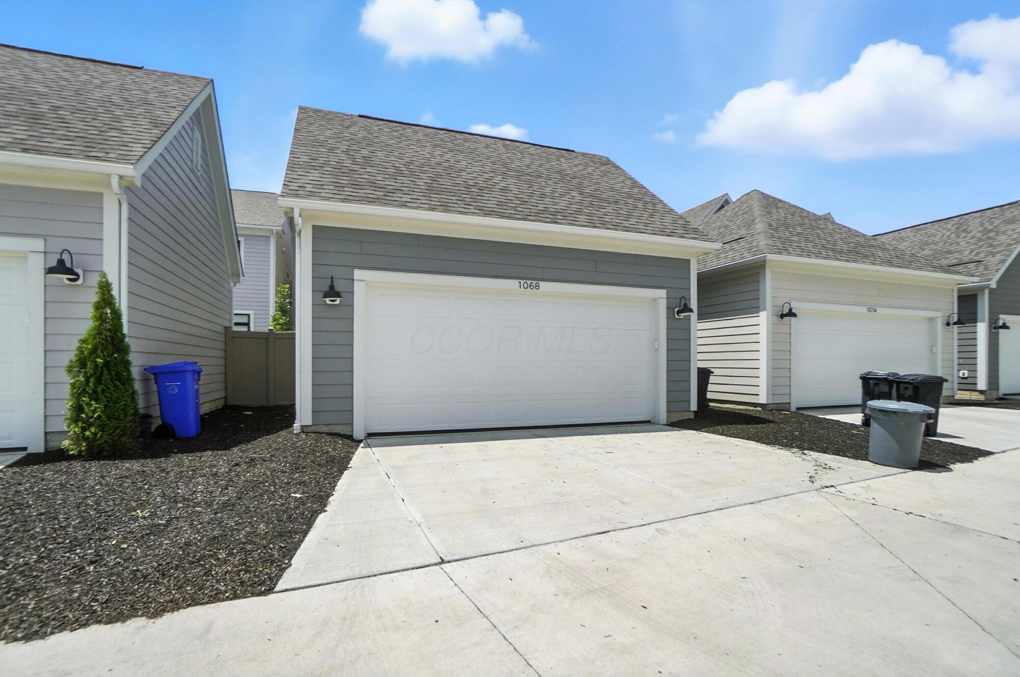 1068 Edgehill Road