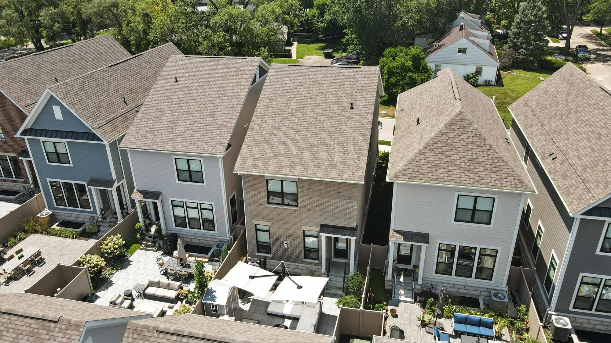 1068 Edgehill Road