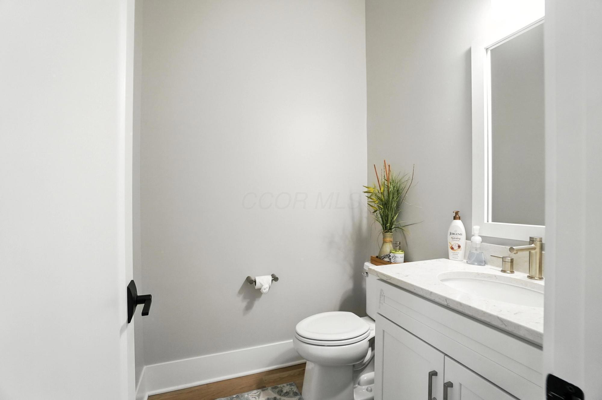 1068 Edgehill Road