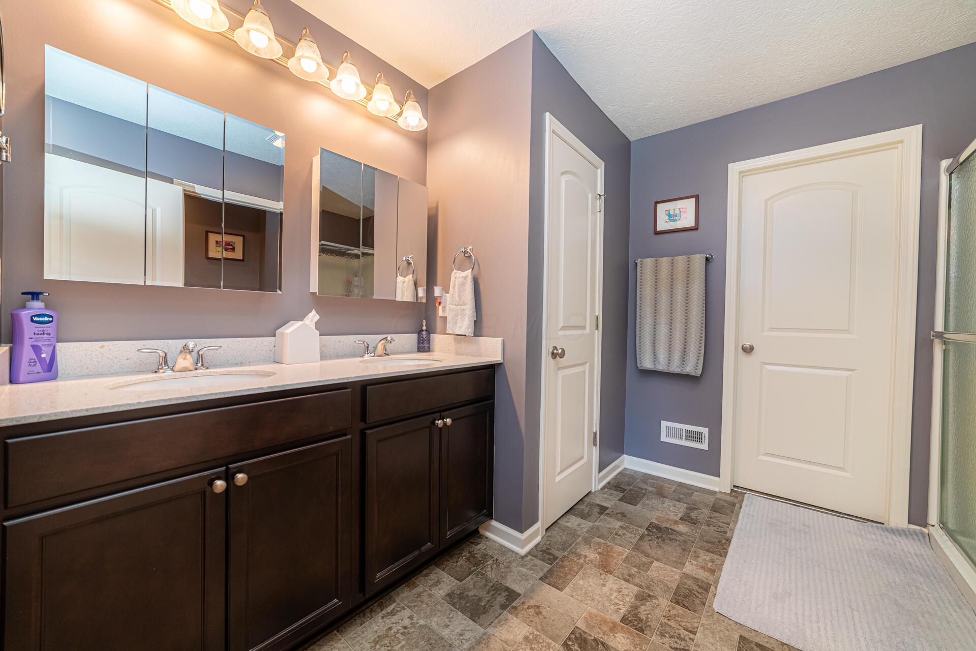 6374 Johnnycake Lane