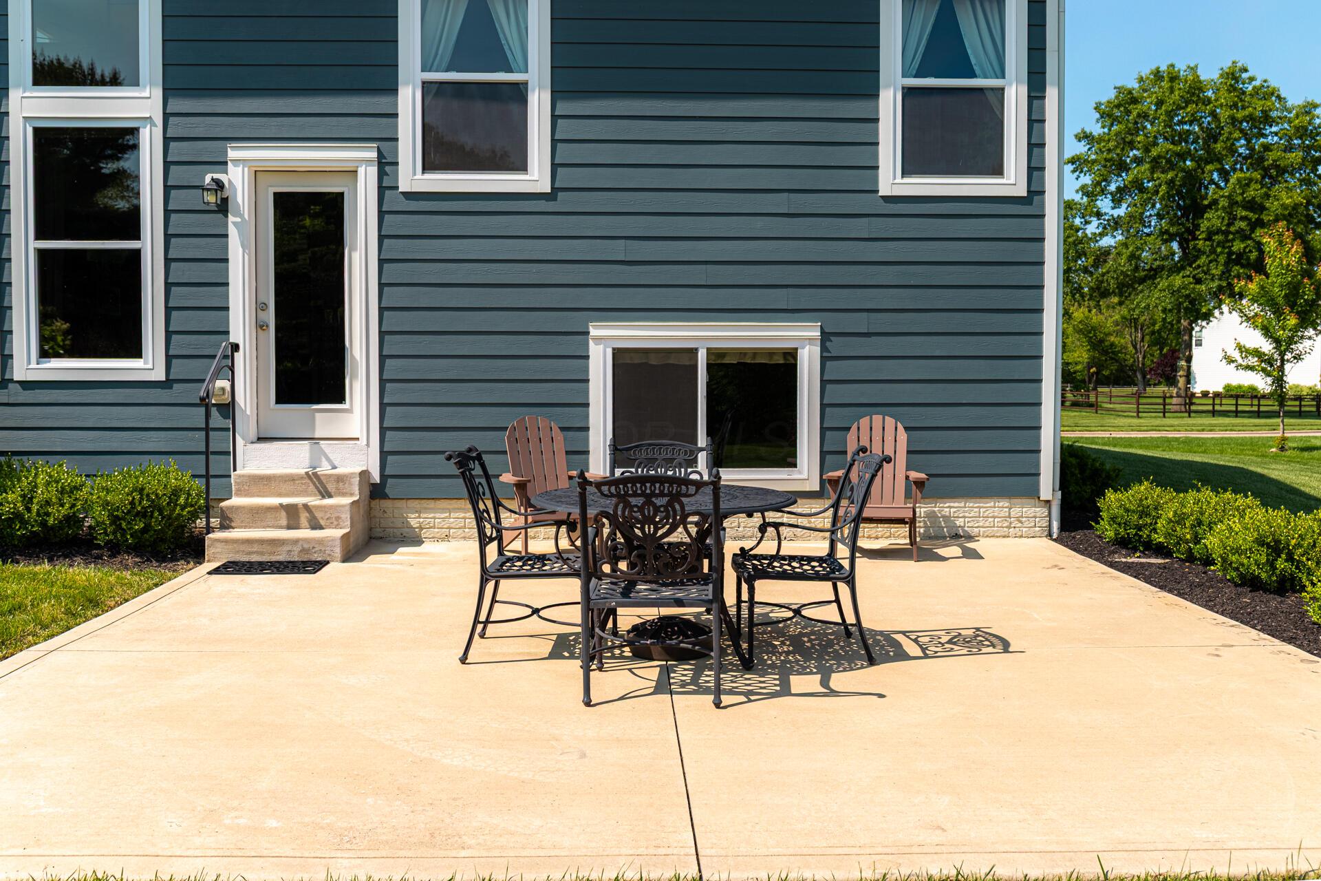 6374 Johnnycake Lane