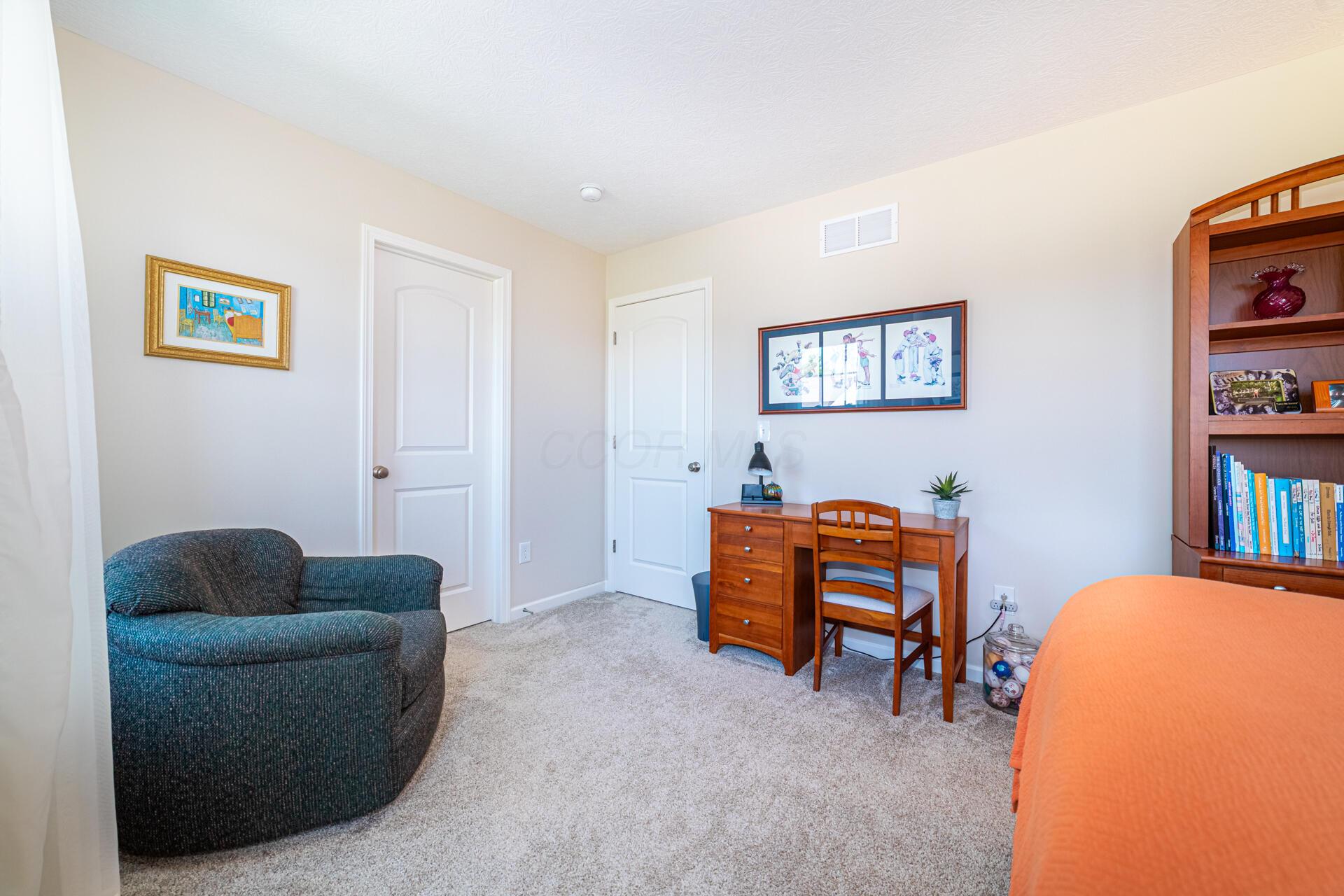 6374 Johnnycake Lane