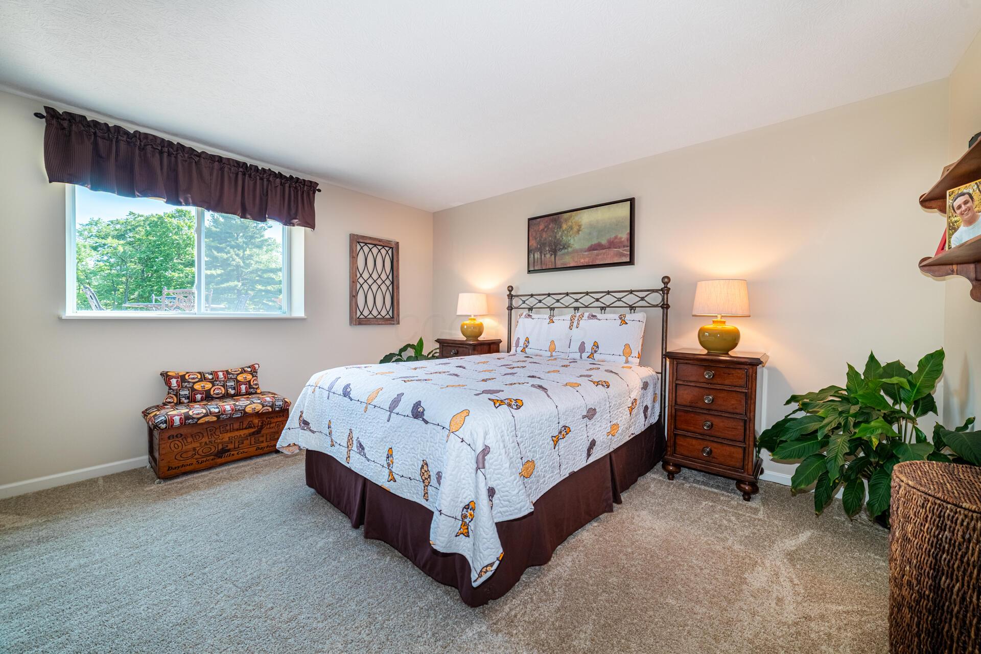 6374 Johnnycake Lane