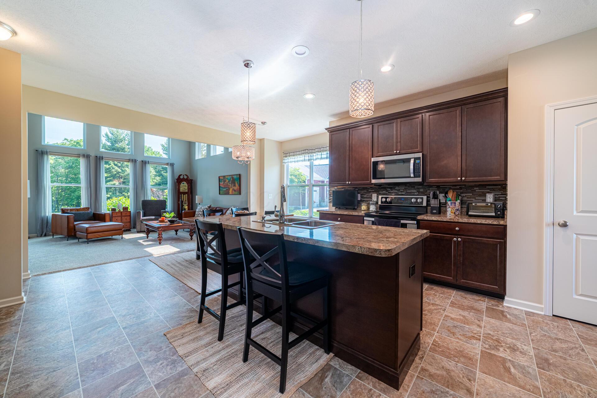 6374 Johnnycake Lane