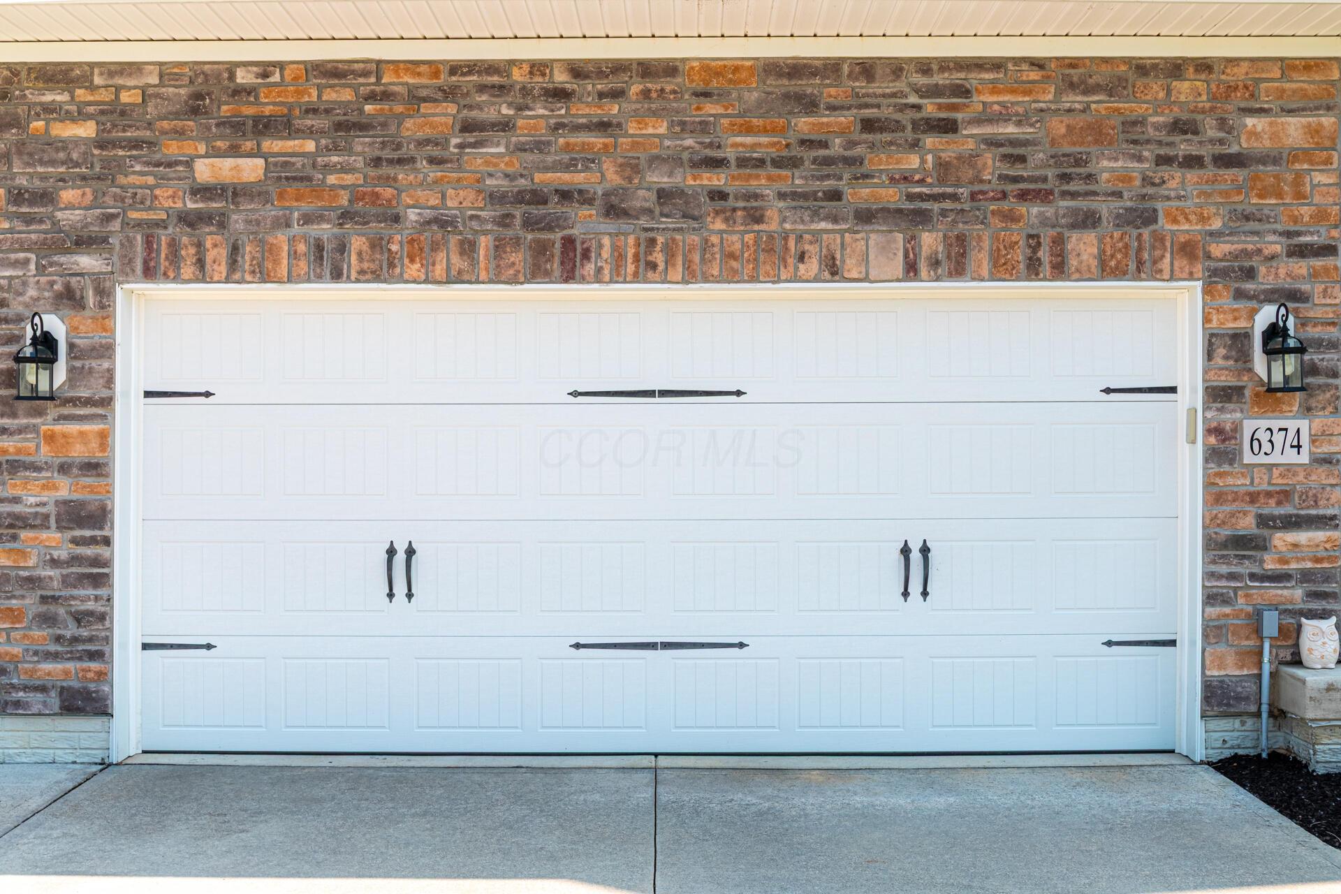 6374 Johnnycake Lane