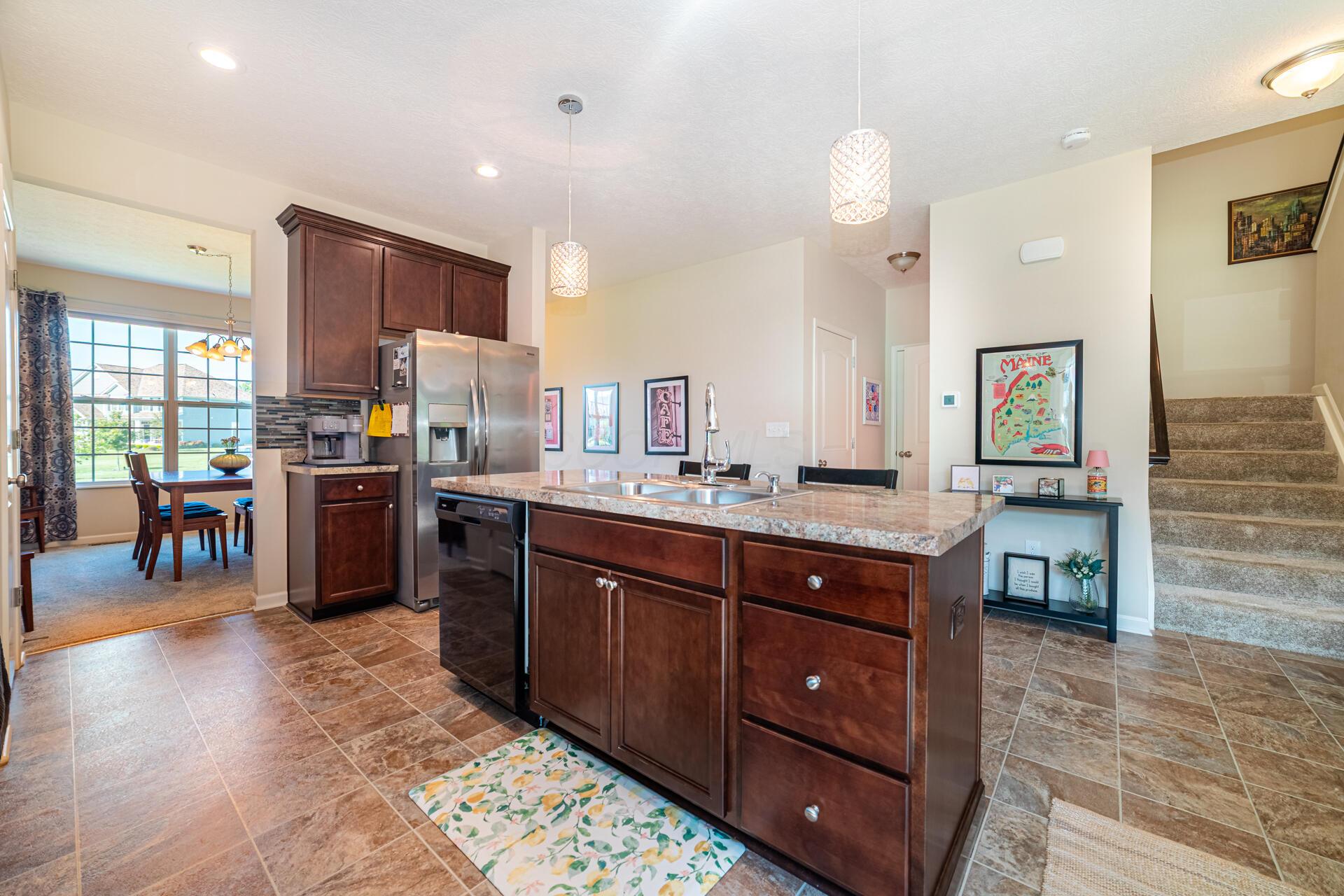 6374 Johnnycake Lane