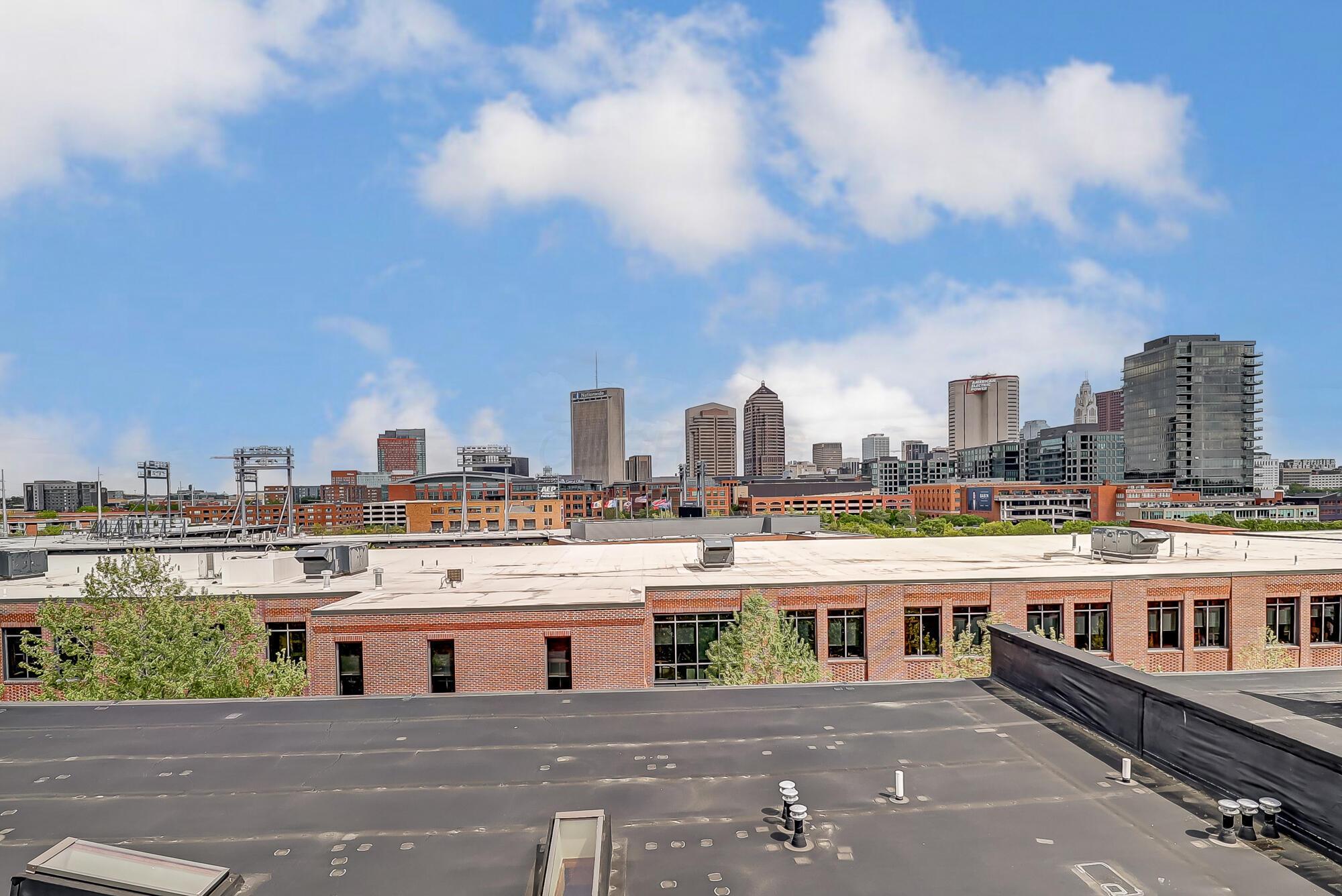 448 W Nationwide Boulevard, 303