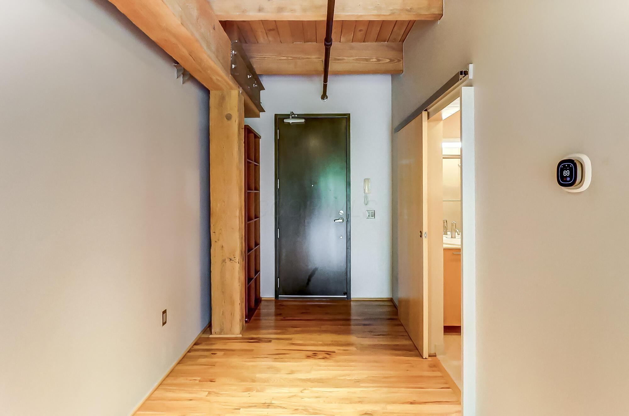 448 W Nationwide Boulevard, 303