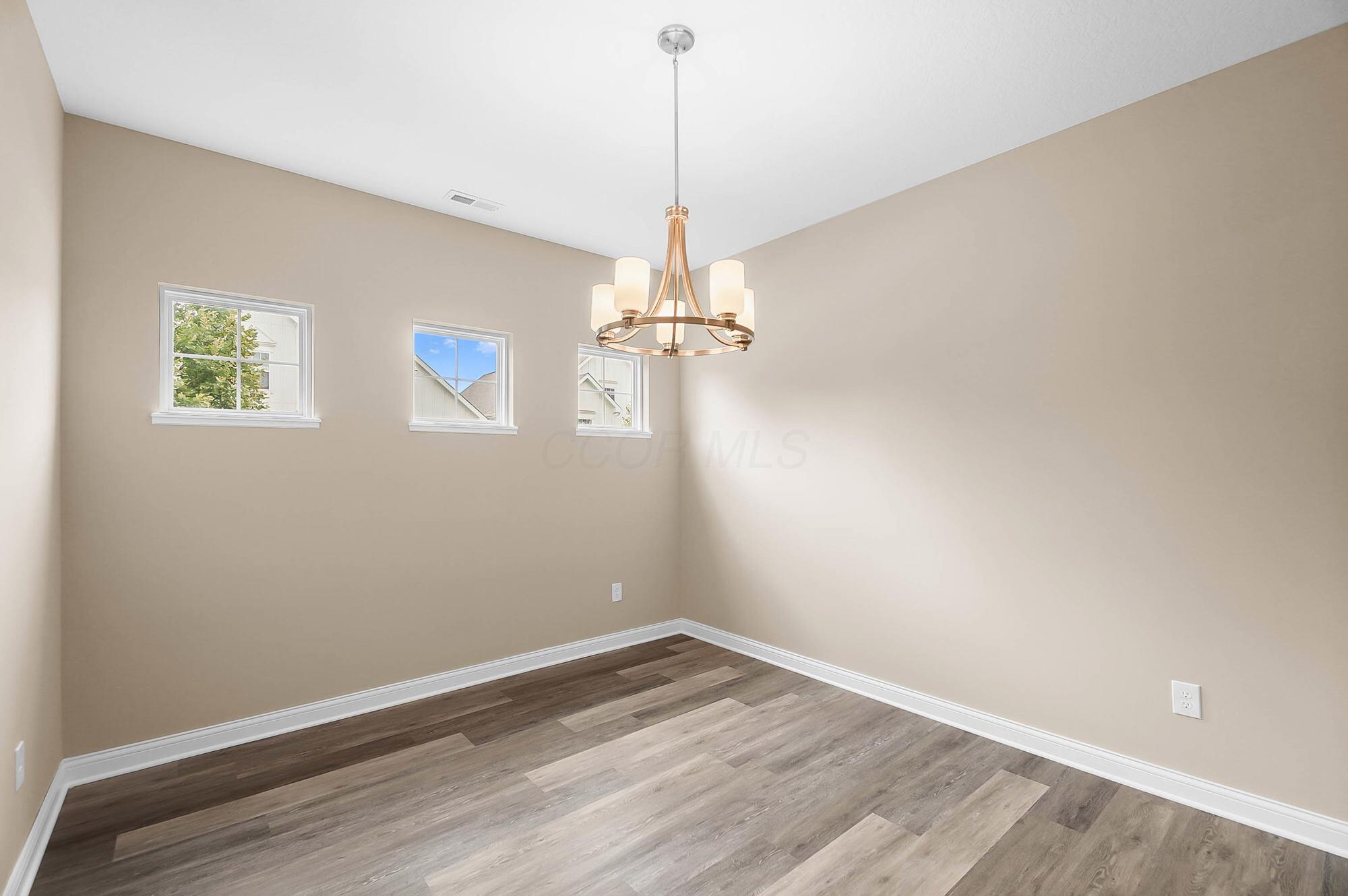 7059 Glenapp Lane
