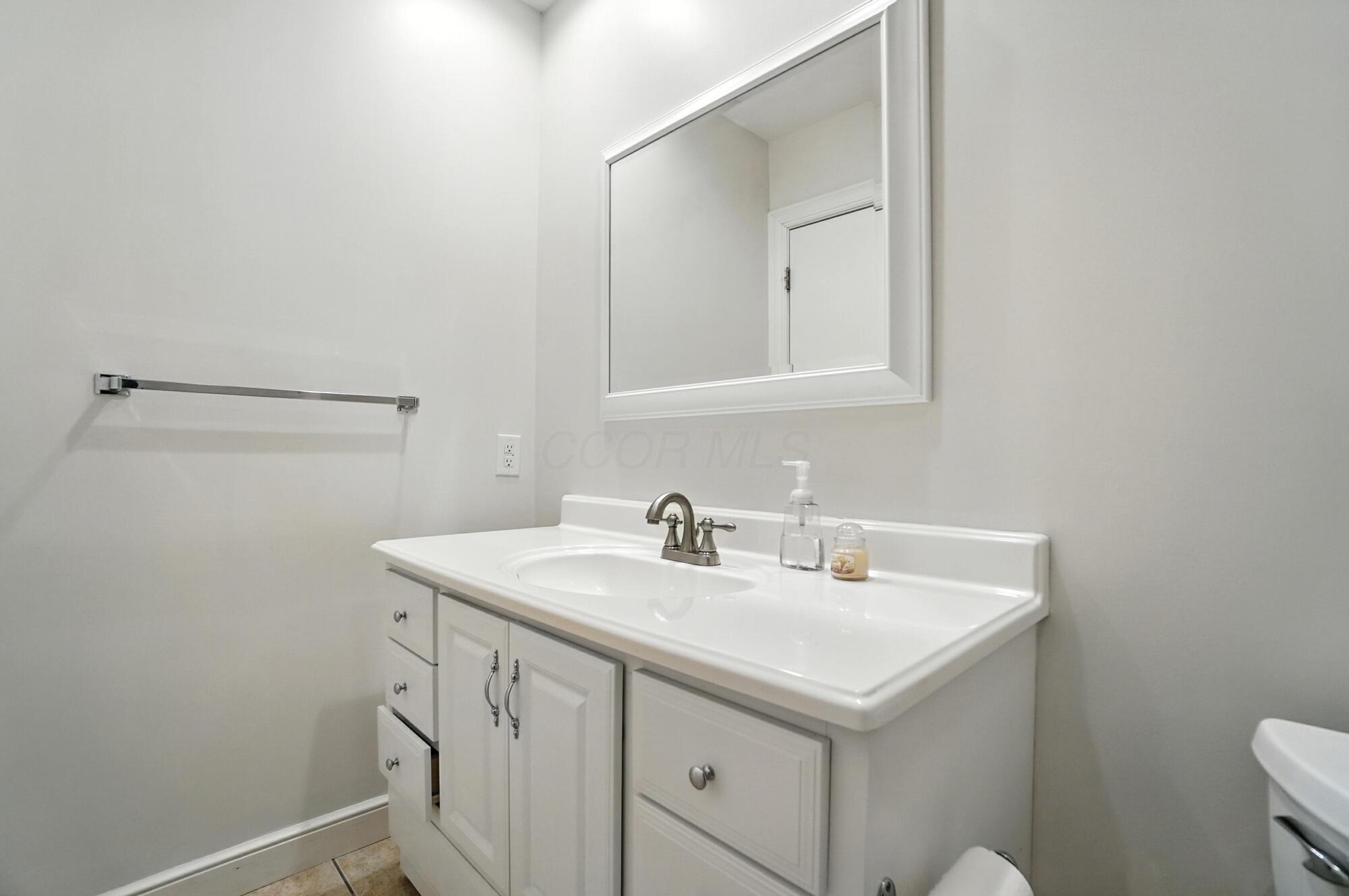 3885 Woodbridge Road