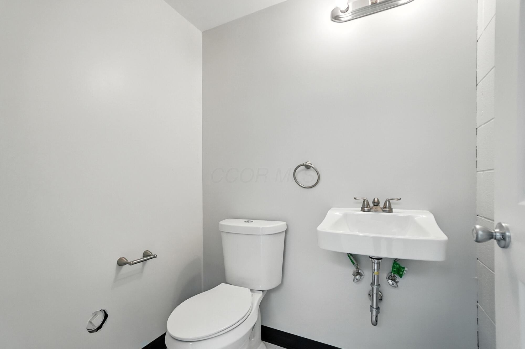 3885 Woodbridge Road