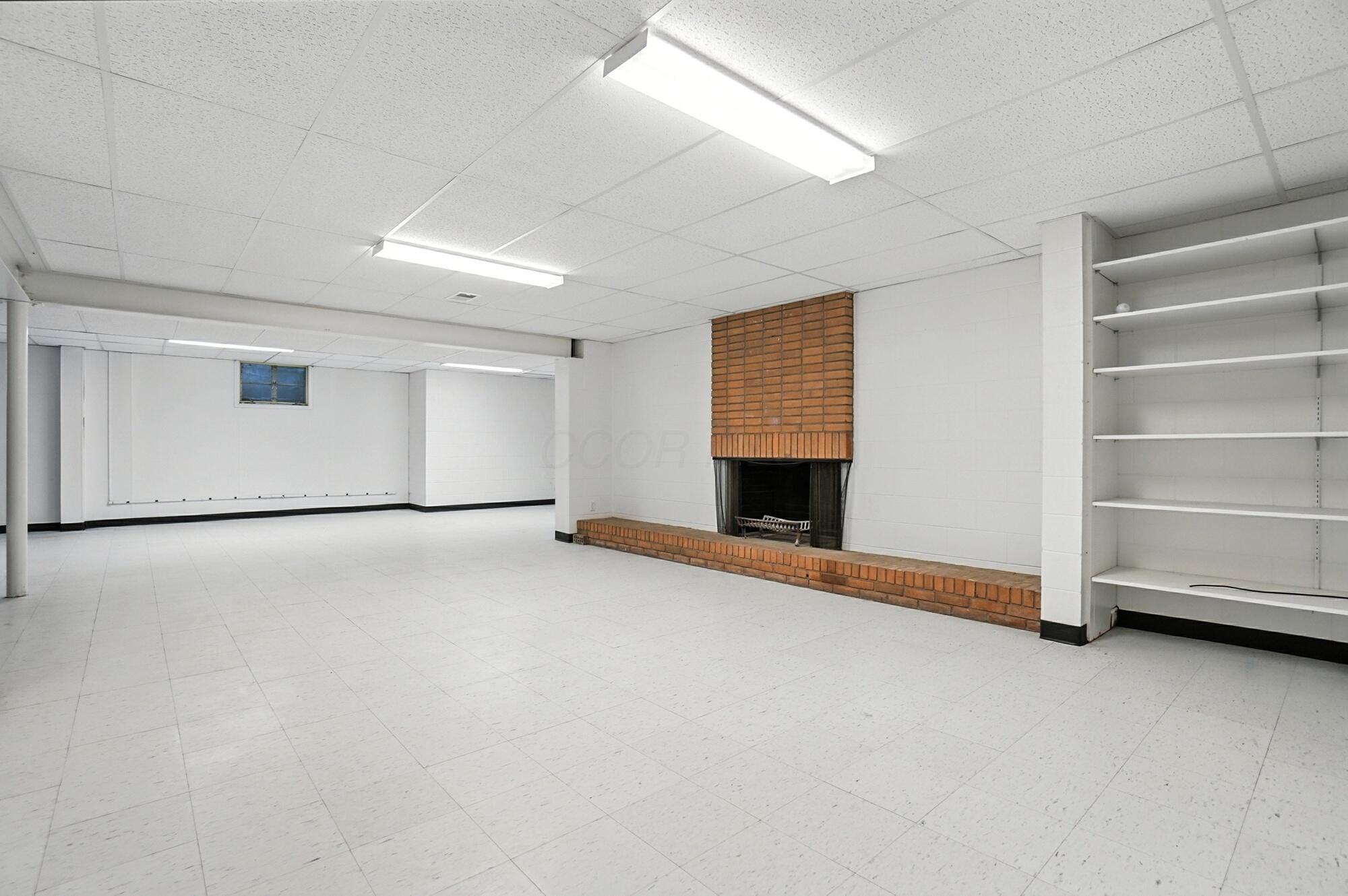 3885 Woodbridge Road