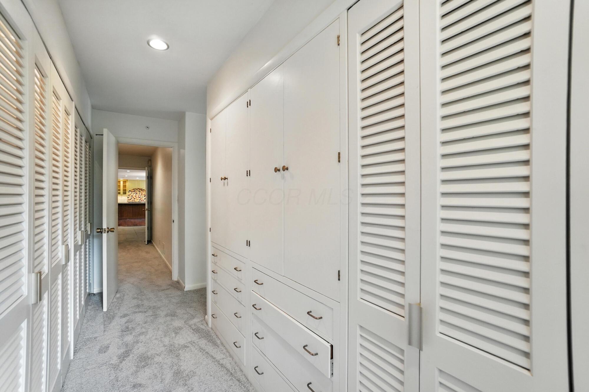 3885 Woodbridge Road