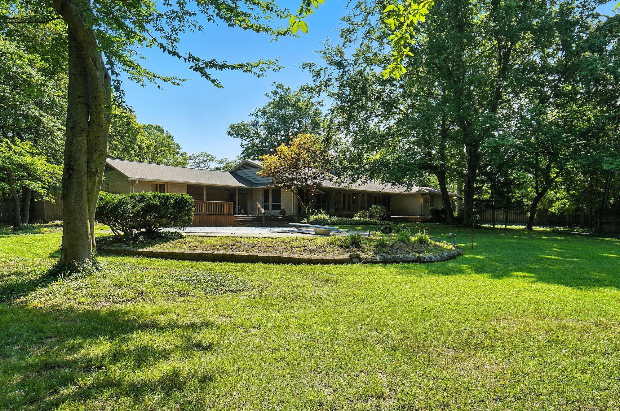 3885 Woodbridge Road