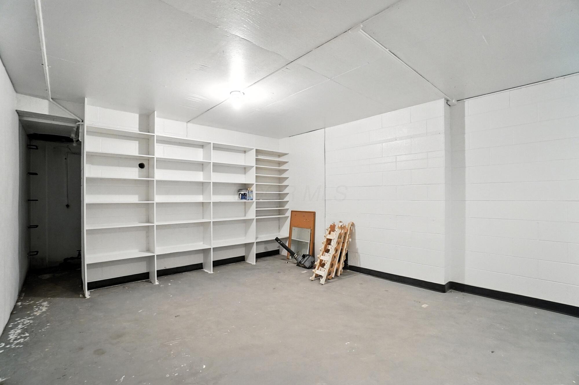 3885 Woodbridge Road