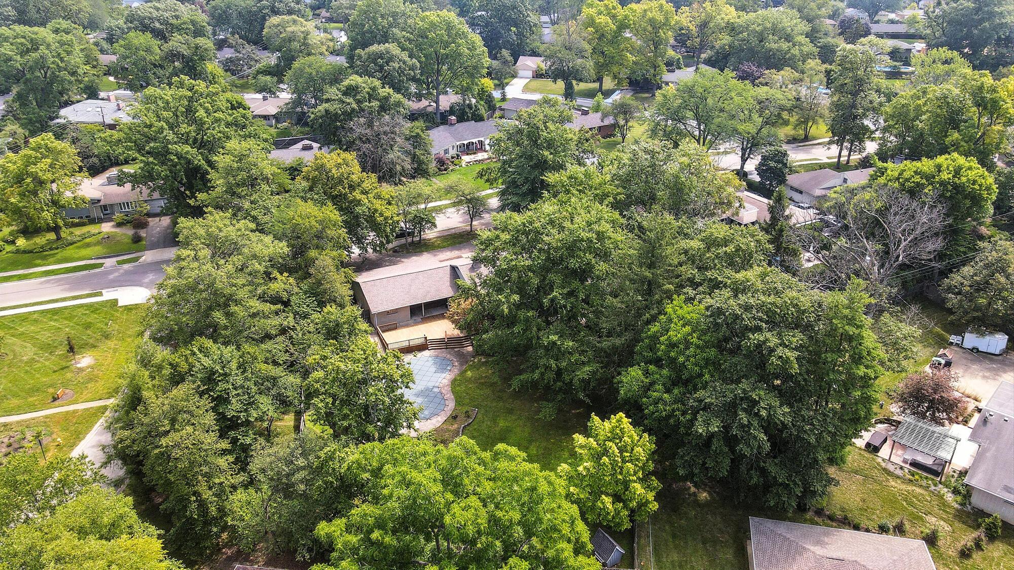 3885 Woodbridge Road