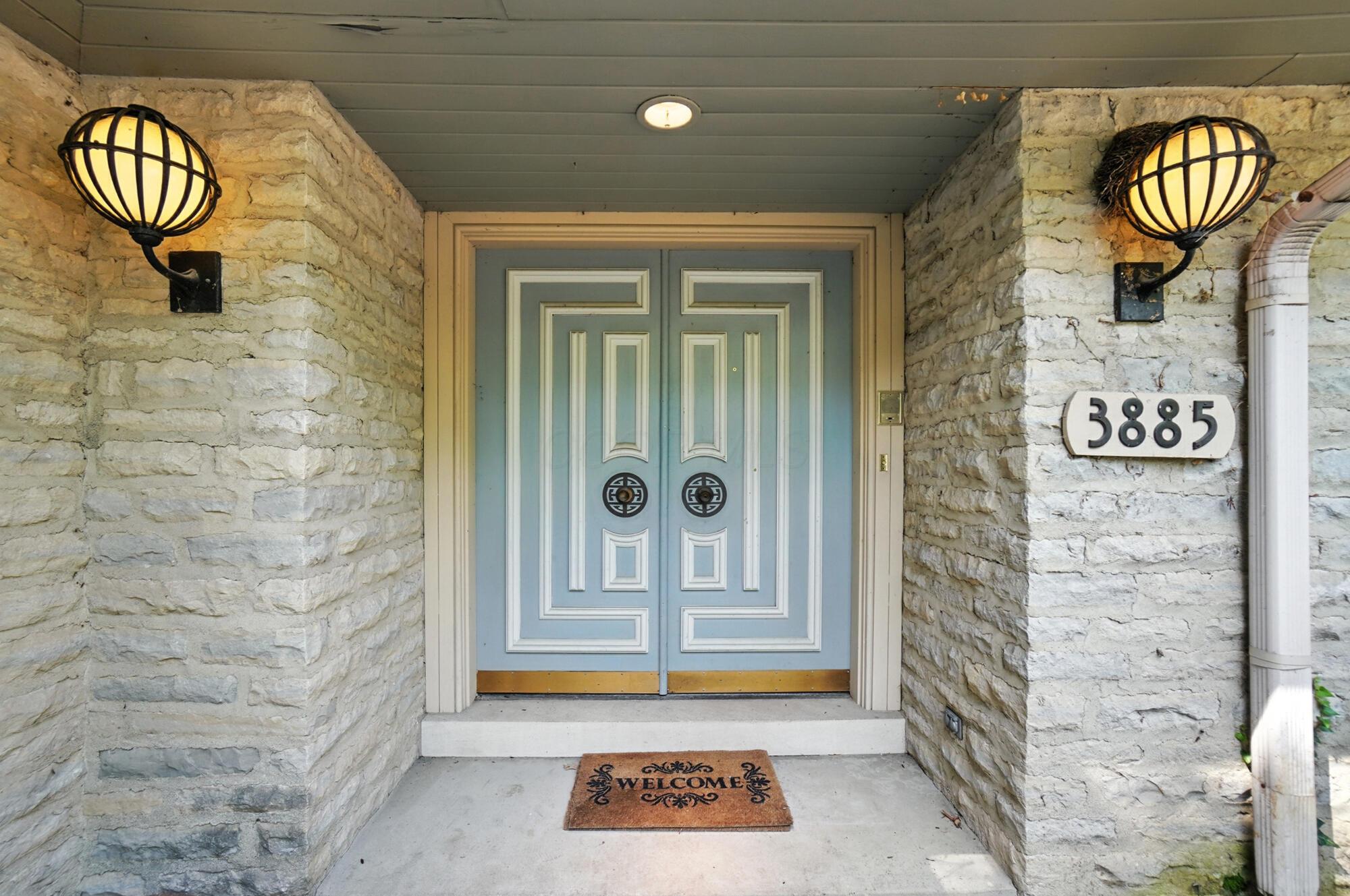 3885 Woodbridge Road