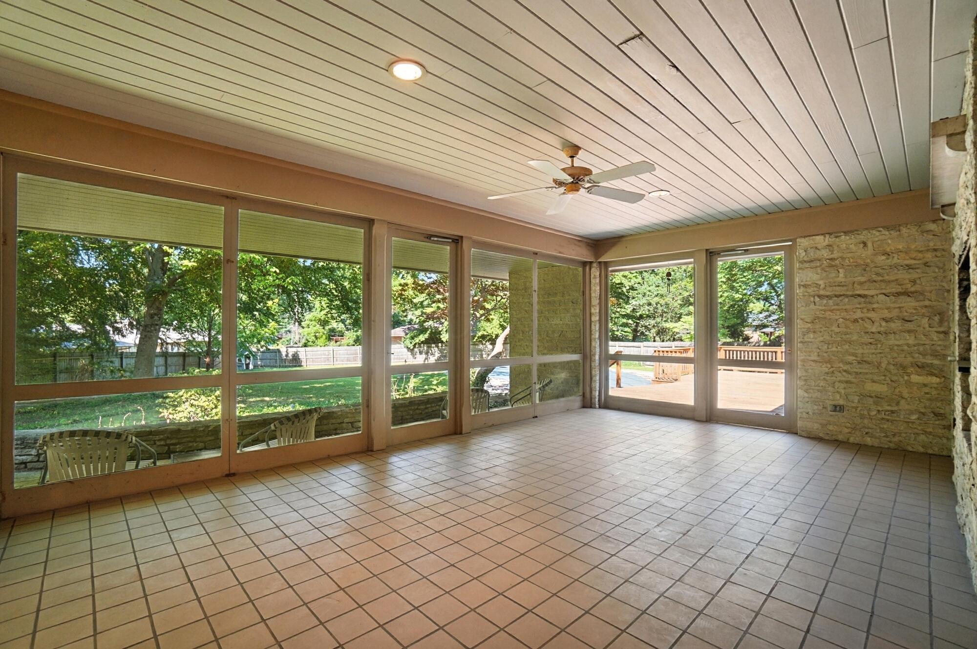 3885 Woodbridge Road