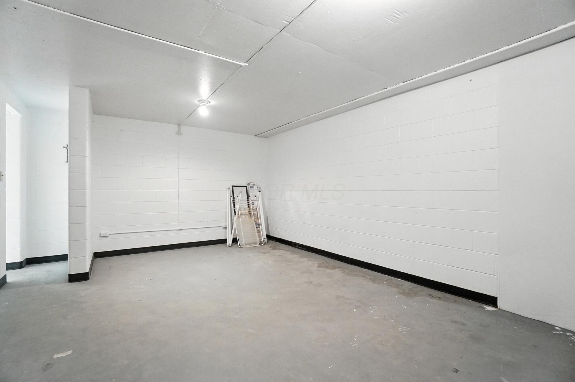 3885 Woodbridge Road