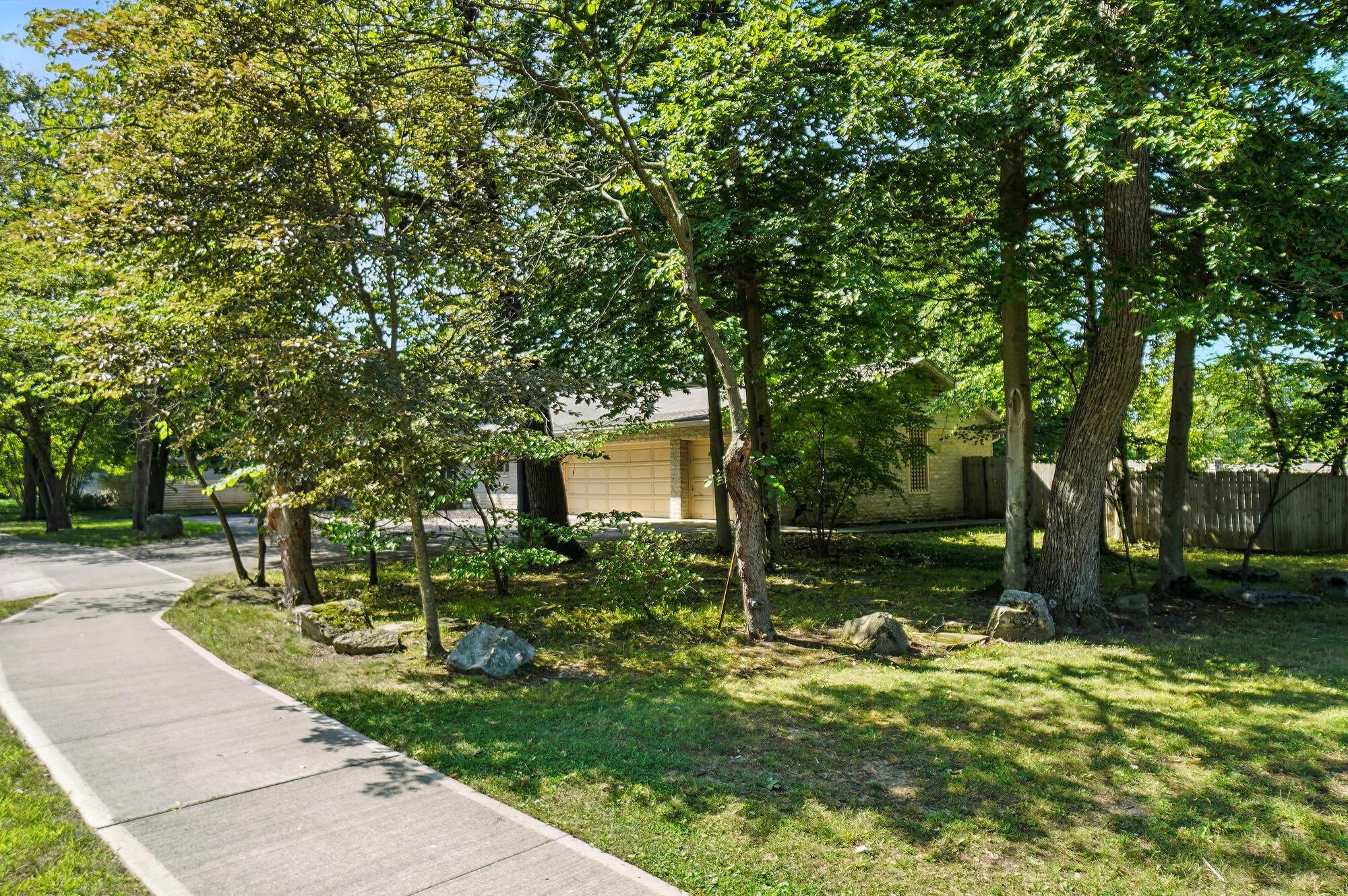 3885 Woodbridge Road