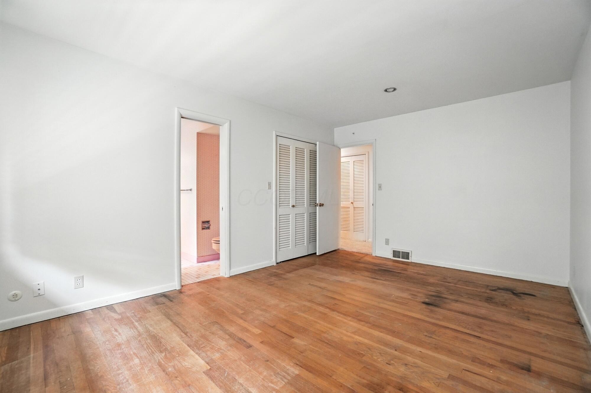 3885 Woodbridge Road