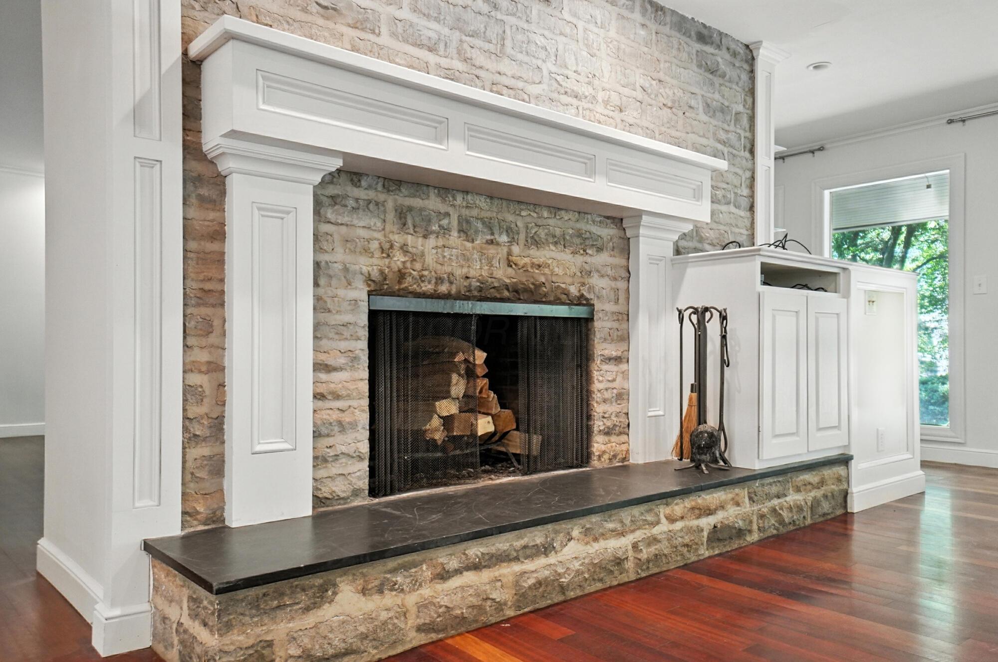 3885 Woodbridge Road