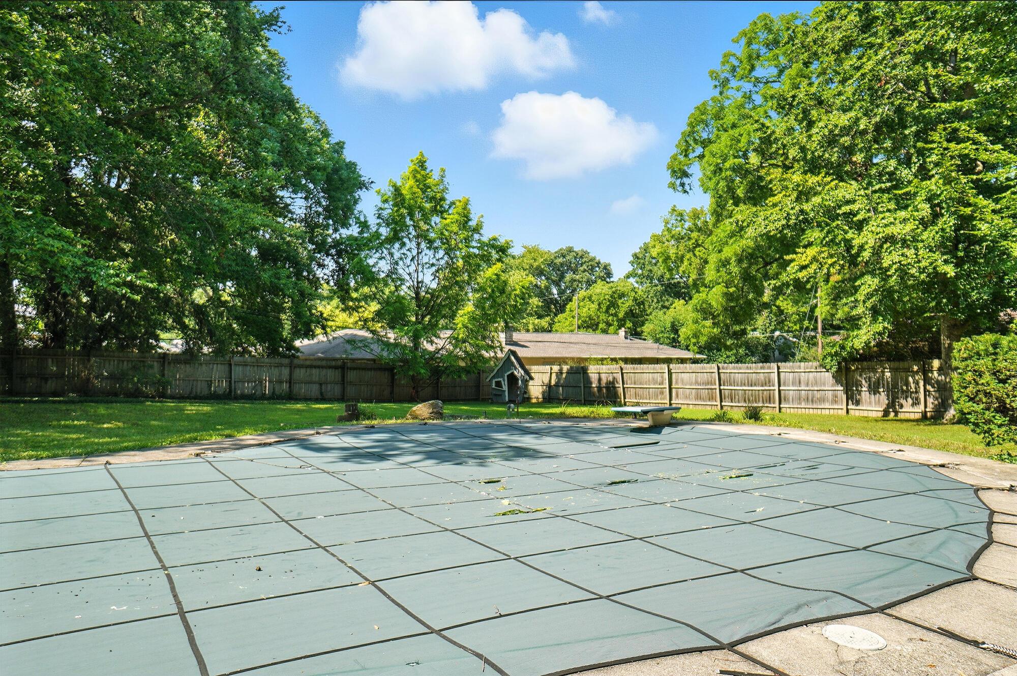 3885 Woodbridge Road