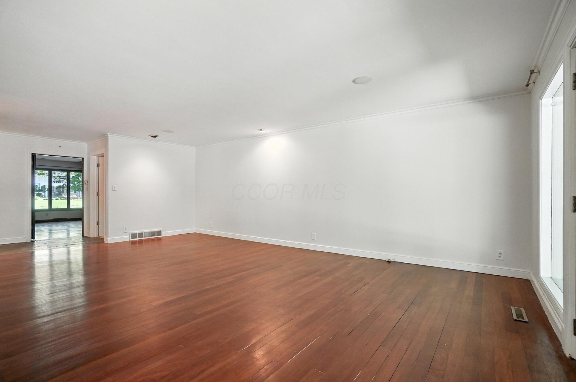 3885 Woodbridge Road