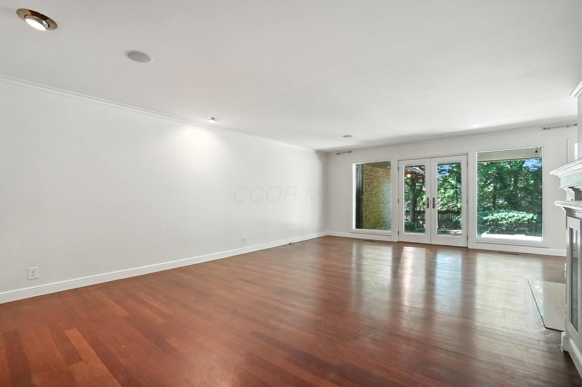 3885 Woodbridge Road