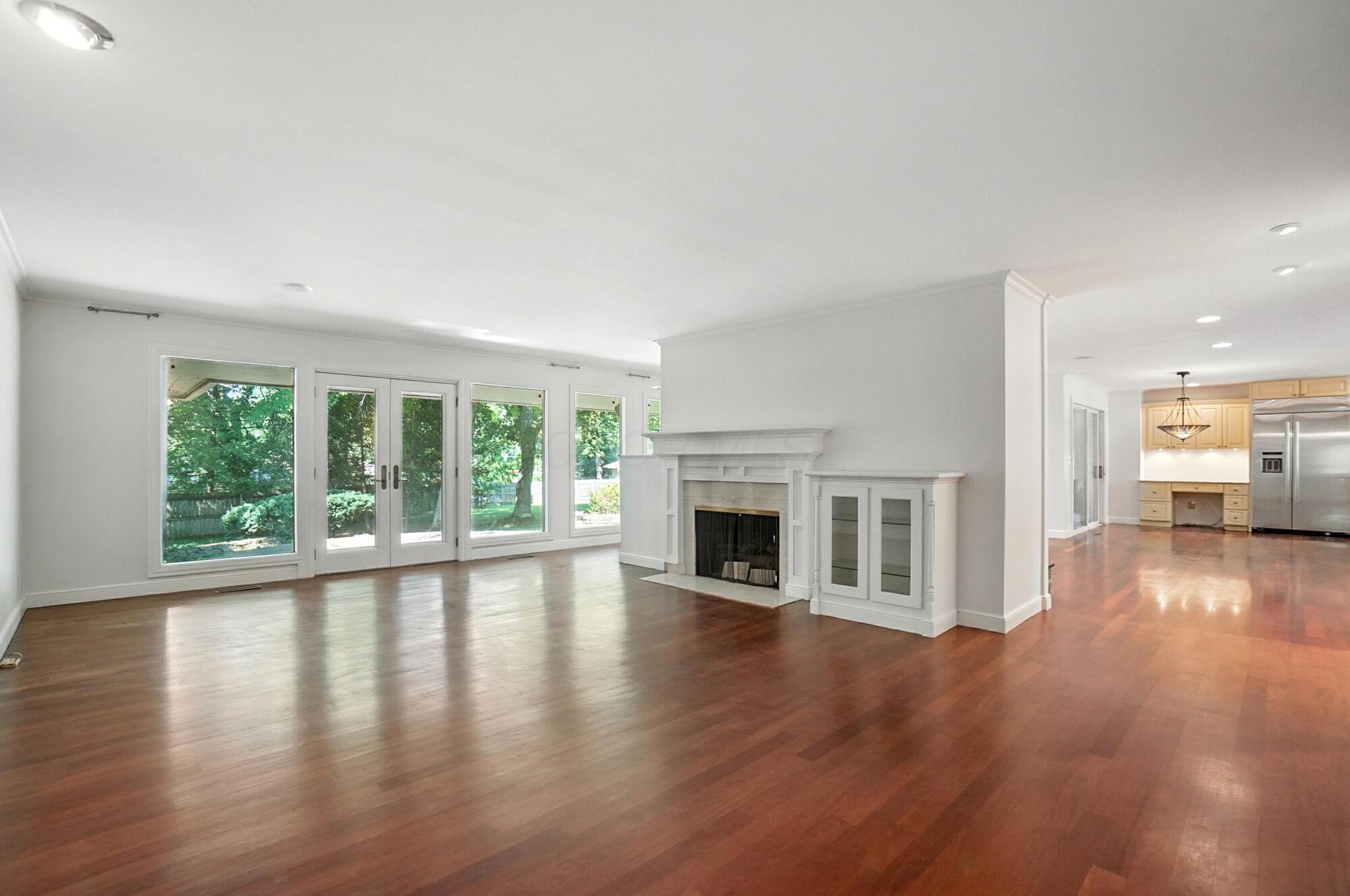 3885 Woodbridge Road