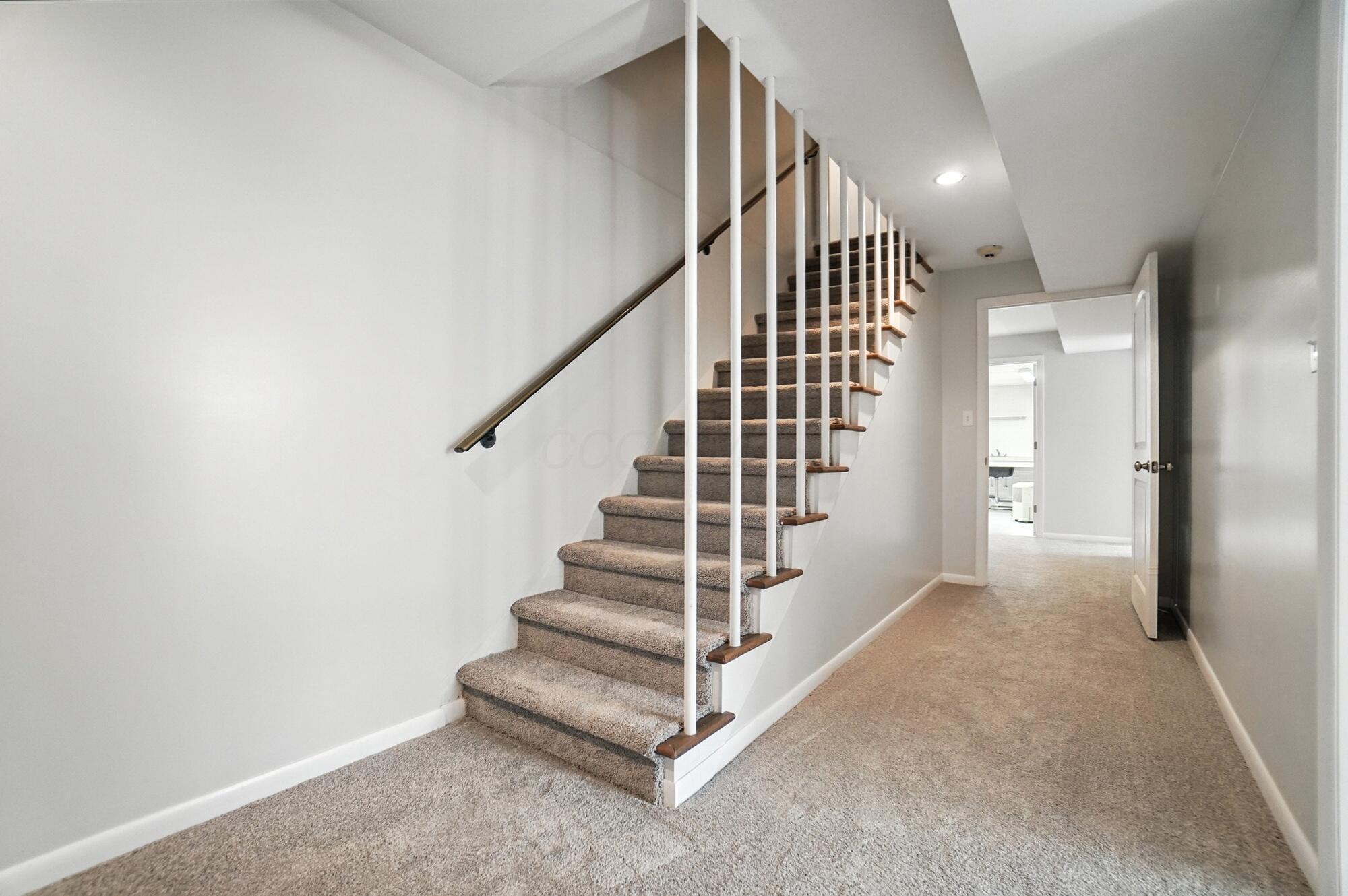 3885 Woodbridge Road