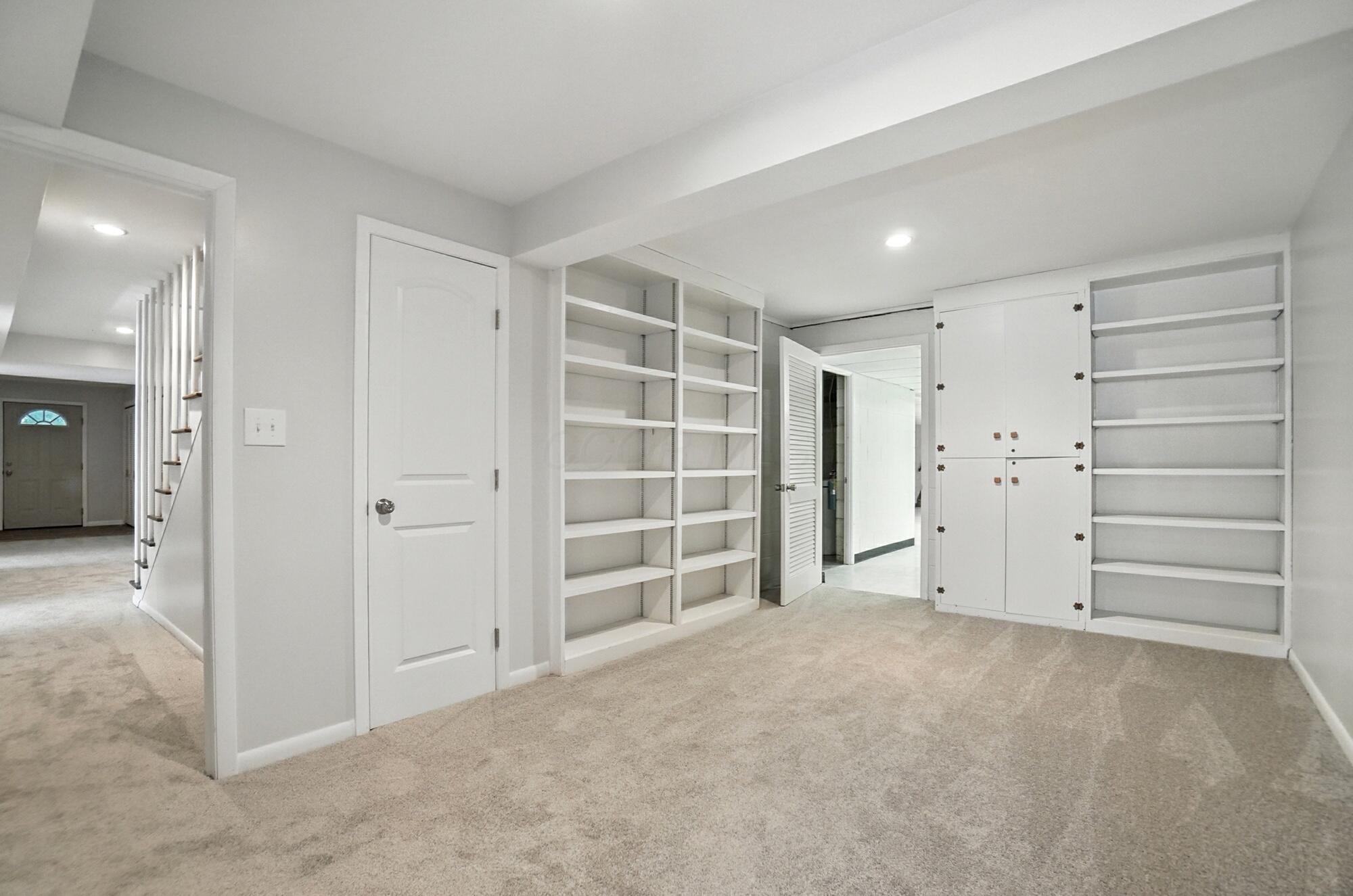 3885 Woodbridge Road