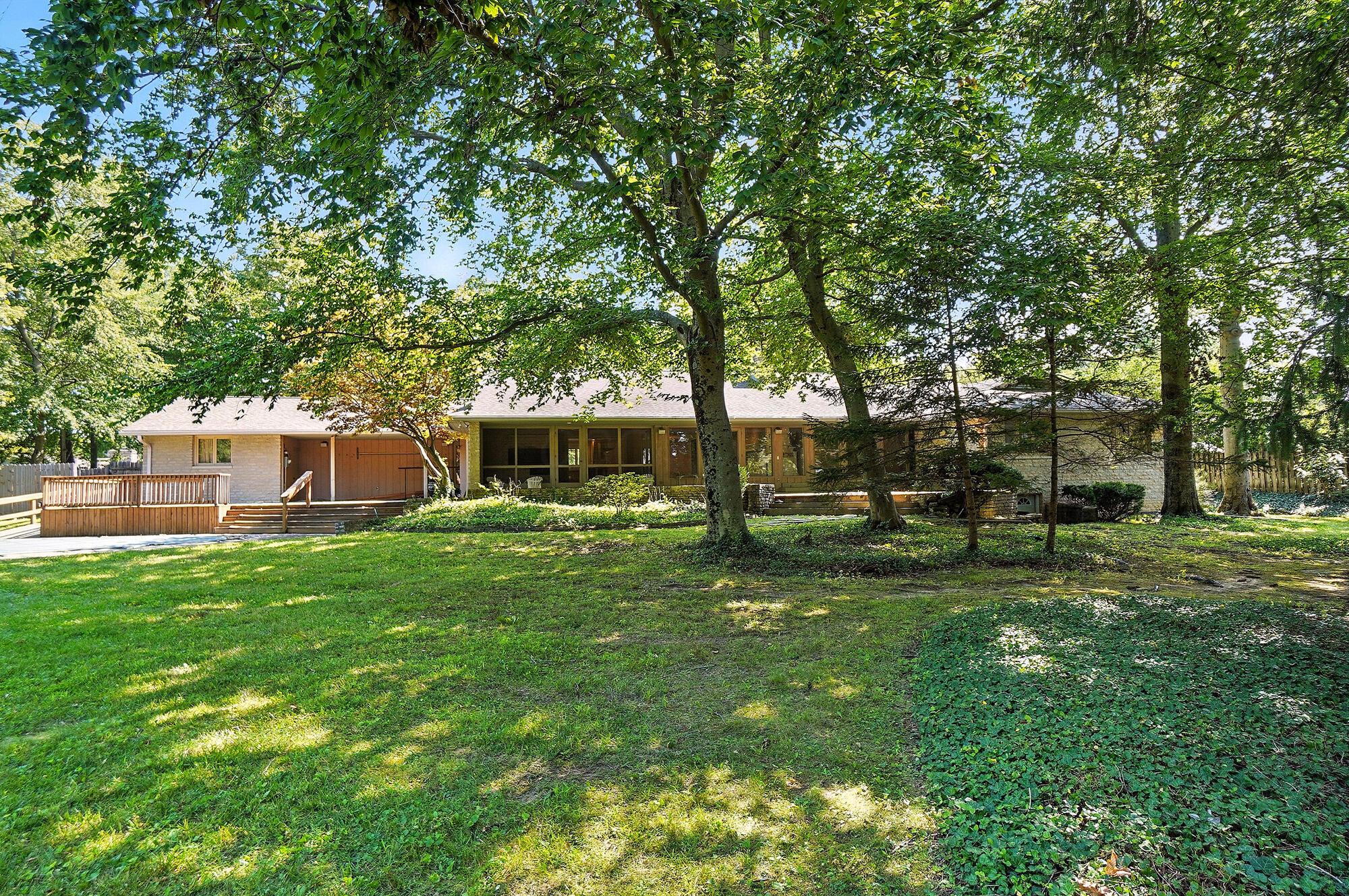 3885 Woodbridge Road
