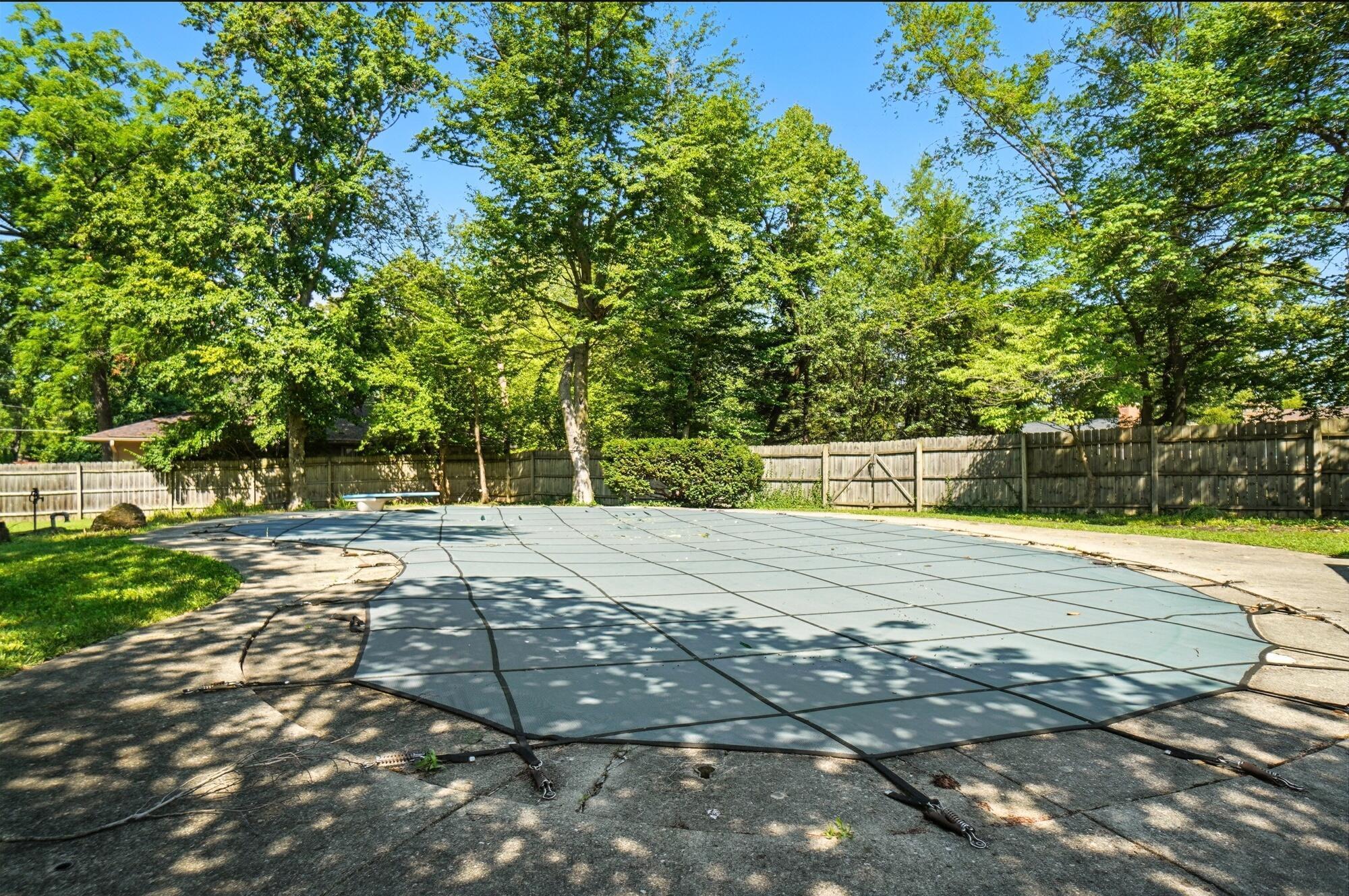 3885 Woodbridge Road