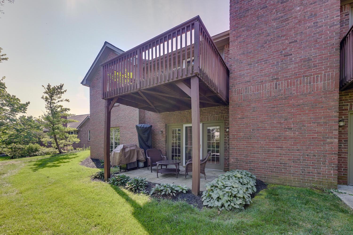 924 Village Brook Way