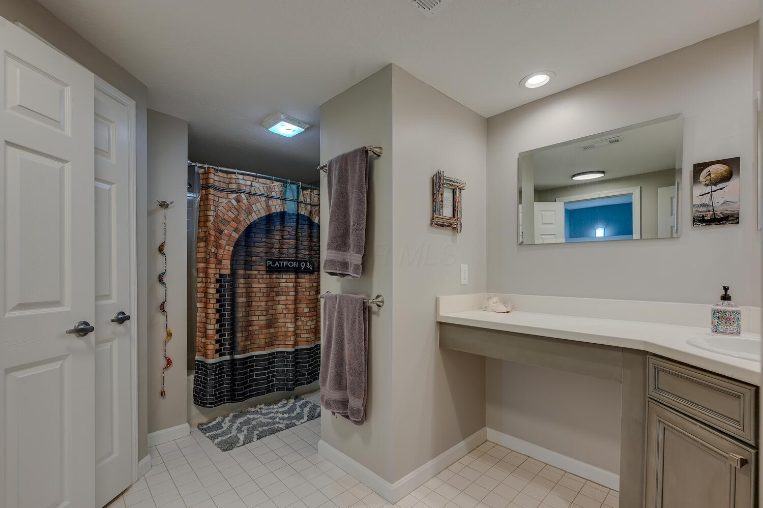 924 Village Brook Way