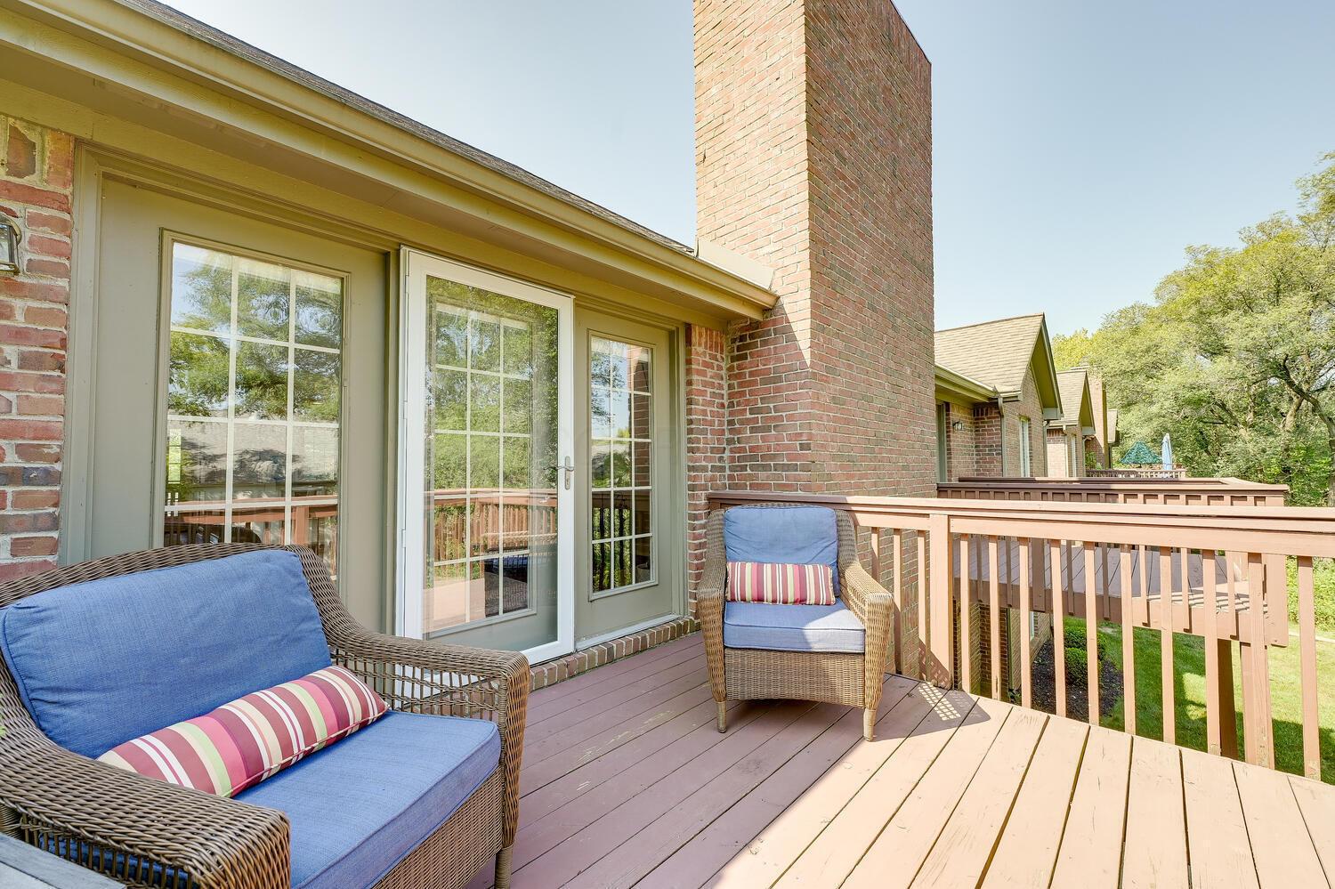 924 Village Brook Way