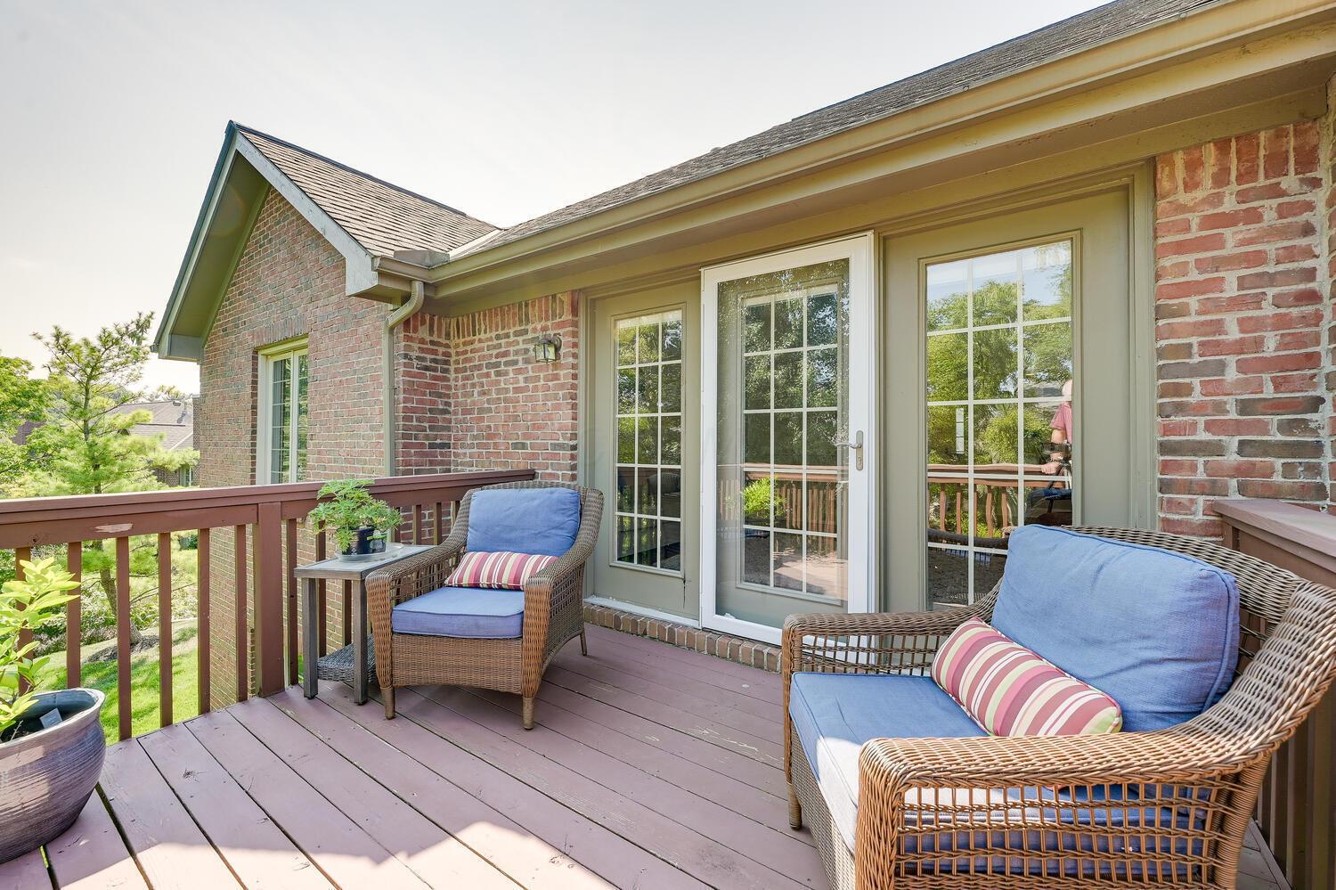 924 Village Brook Way