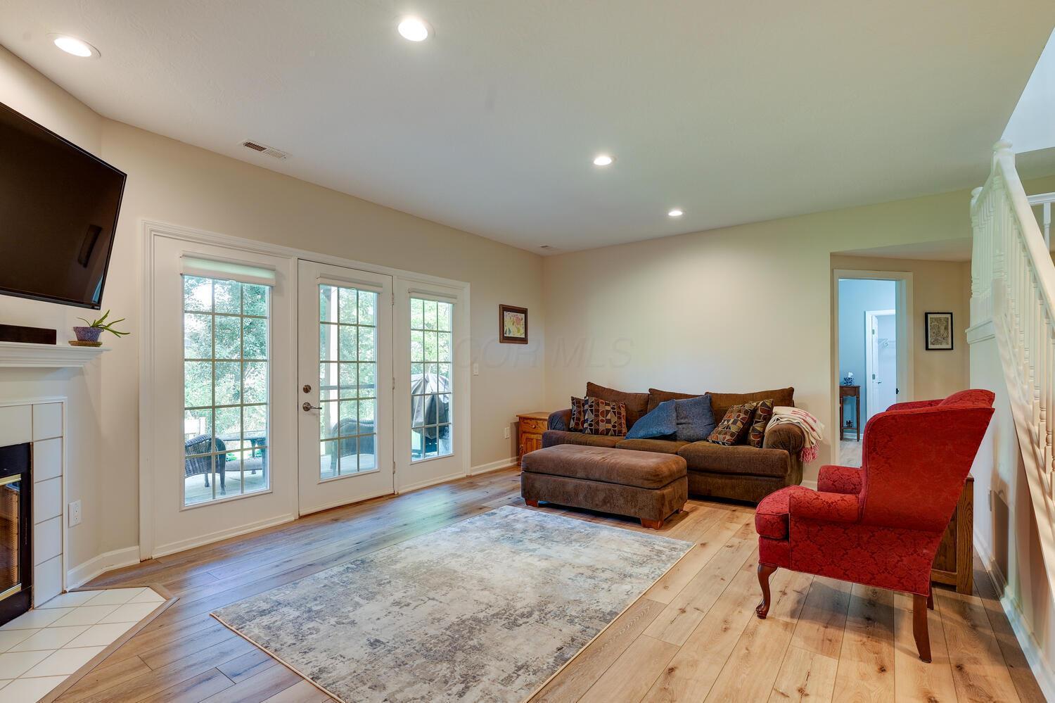 924 Village Brook Way