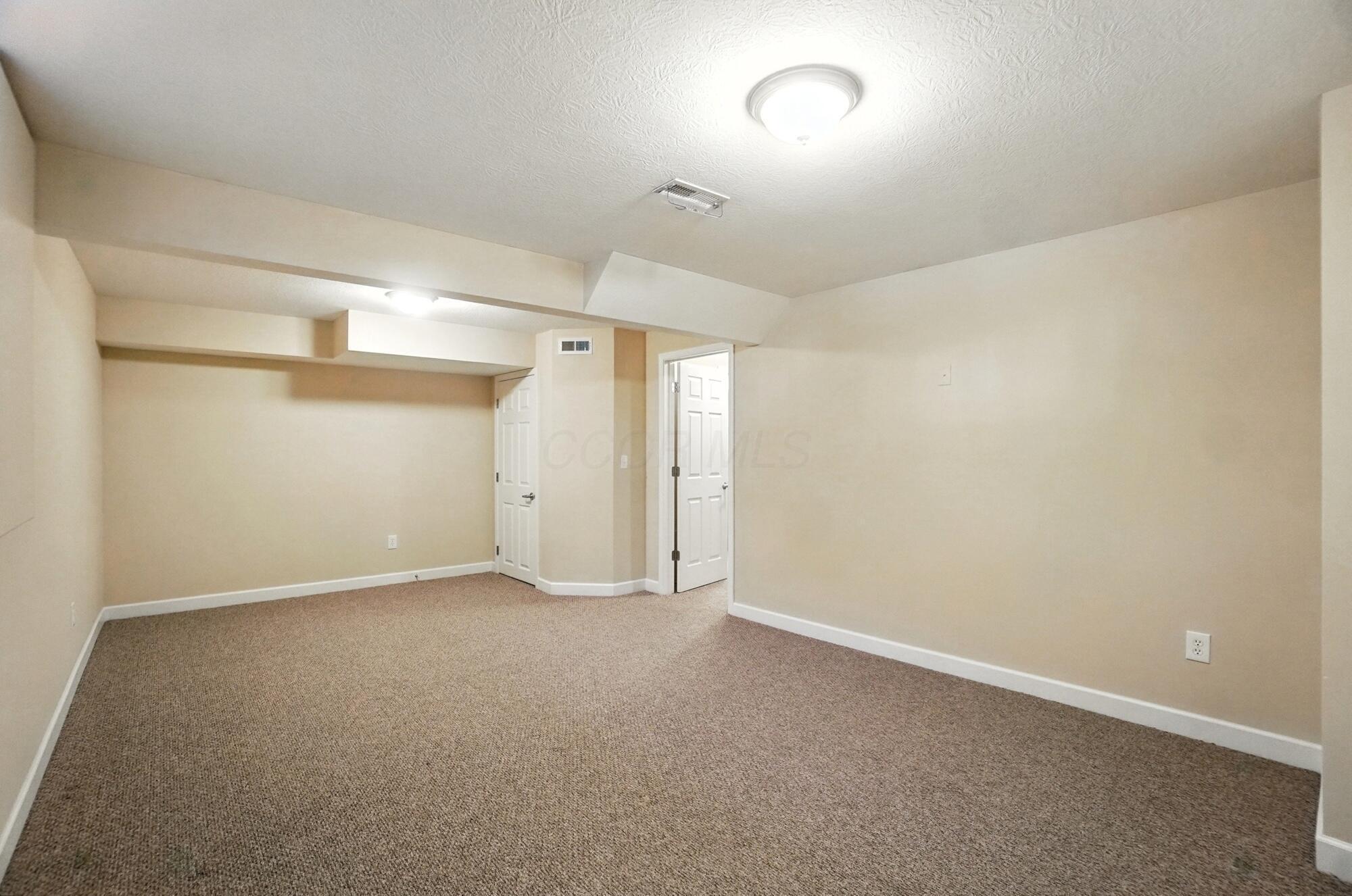 3022 Crabapple Place, 4